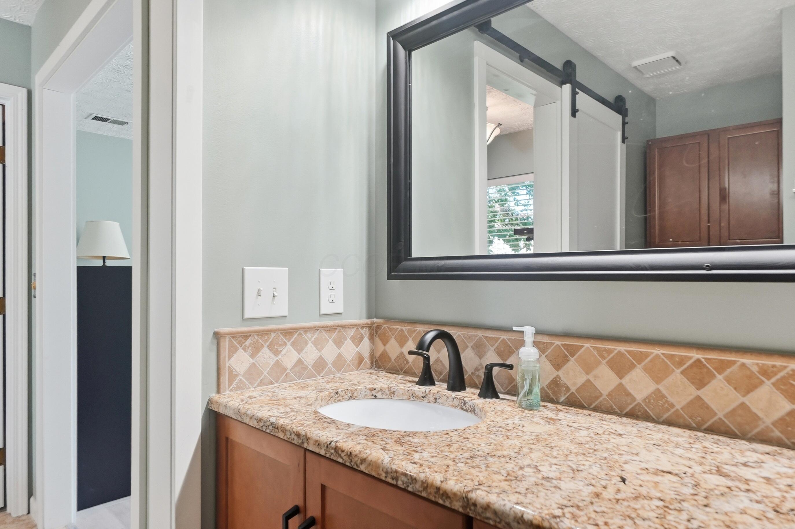 470 Sutterton Drive Property Photo 40