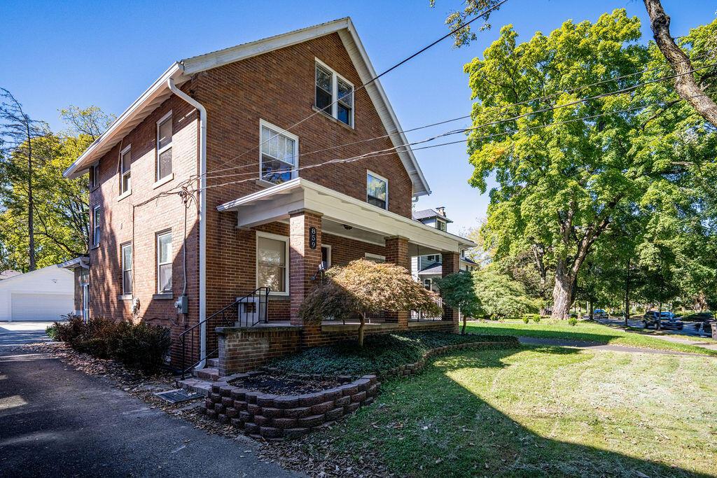 859 College Avenue Property Photo 1