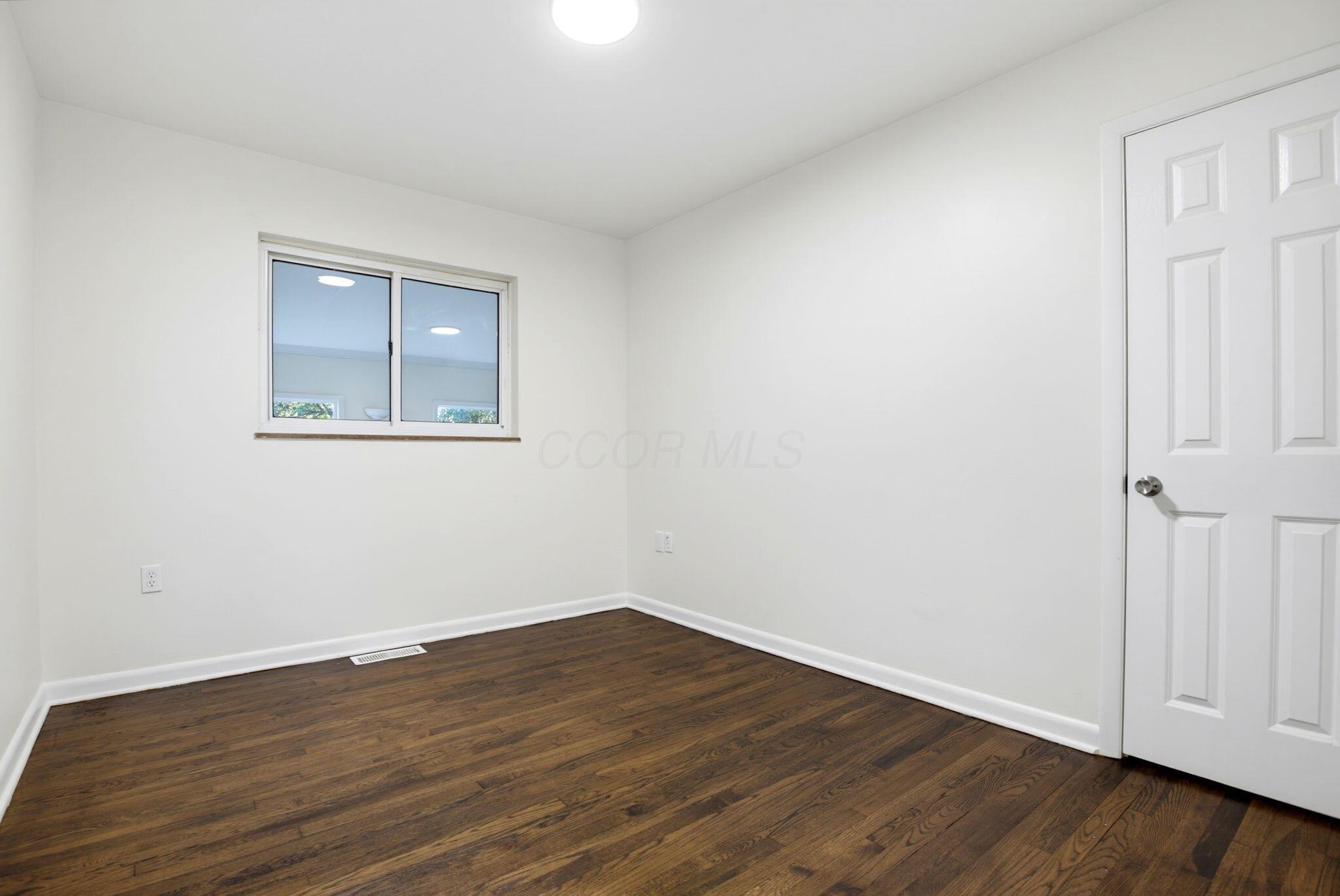 2815 Brookpark Circle E Property Photo 25