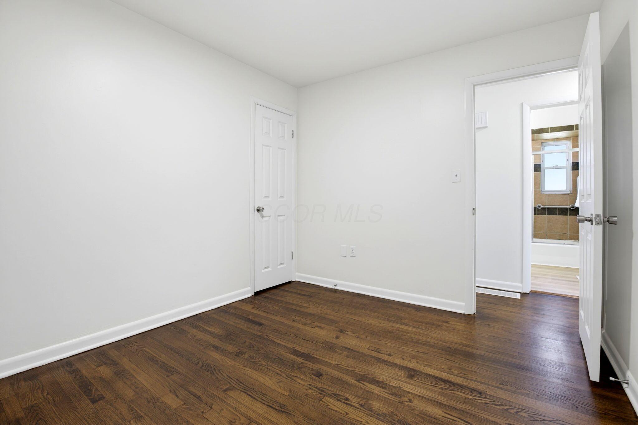 2815 Brookpark Circle E Property Photo 26