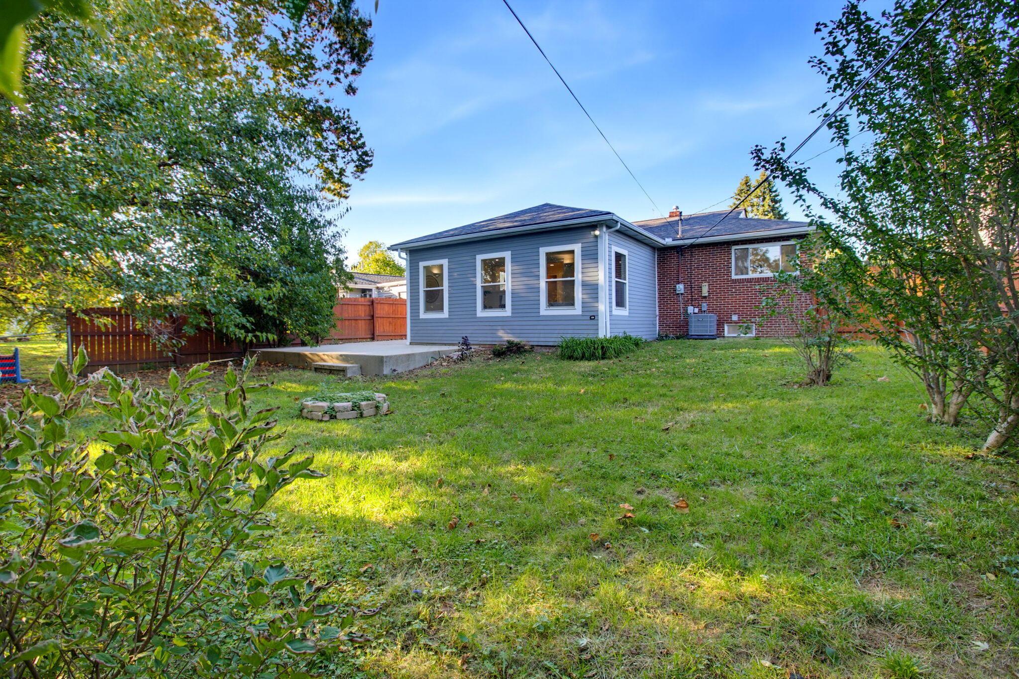 2815 Brookpark Circle E Property Photo 47