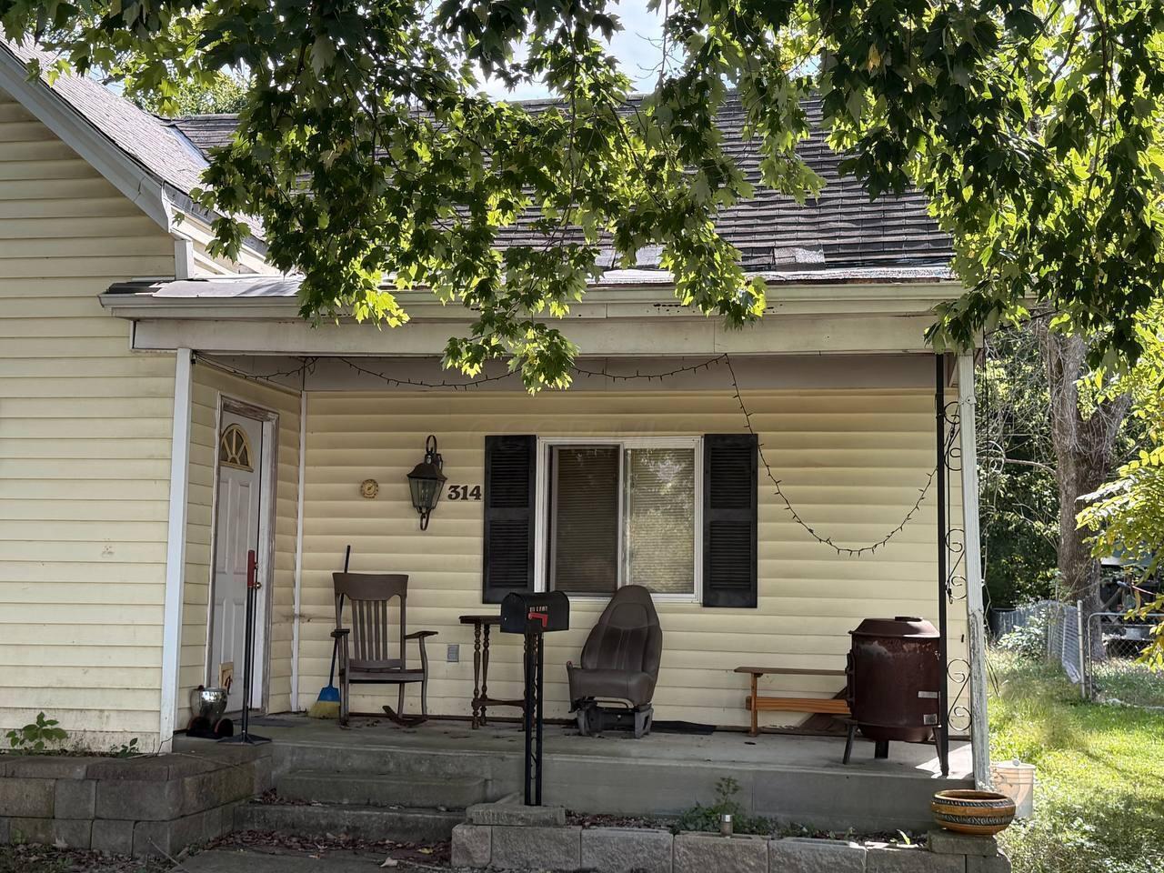 314 E Fancy Street Property Photo 3