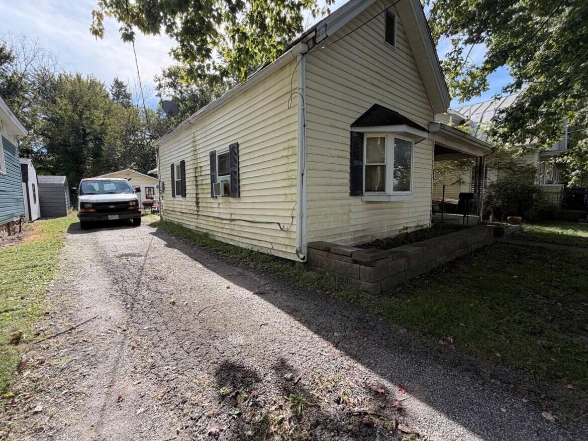 314 E Fancy Street Property Photo 5
