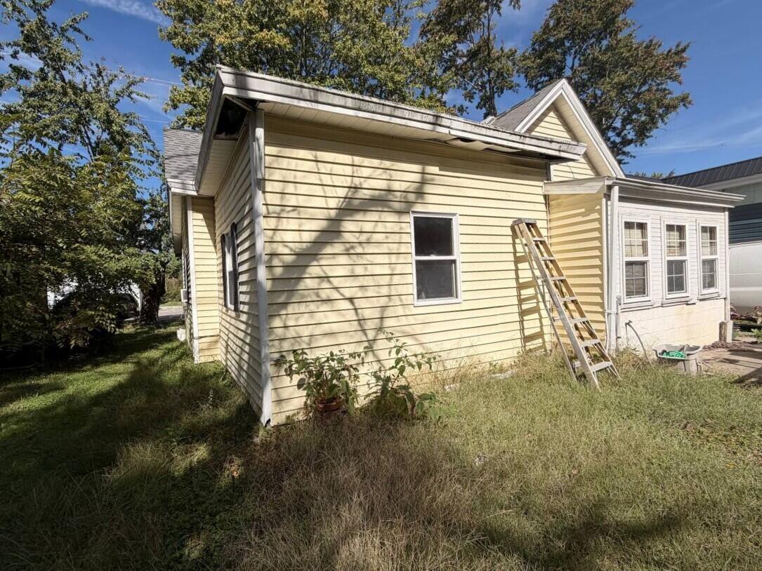 314 E Fancy Street Property Photo 10