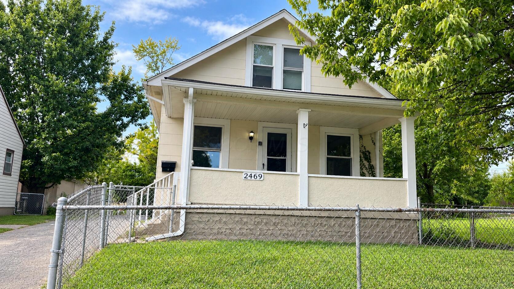 2469 Pontiac Street Property Photo 1
