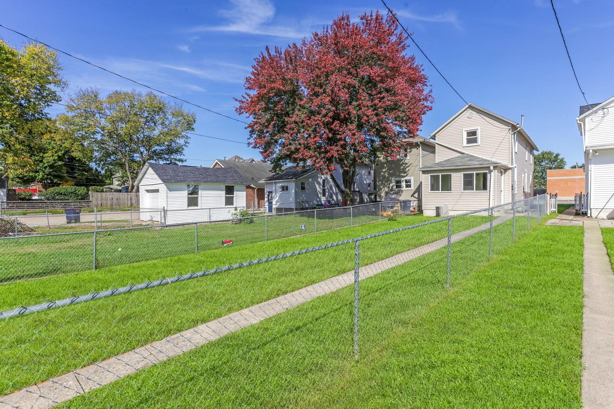 838 E Main Street Property Photo 45