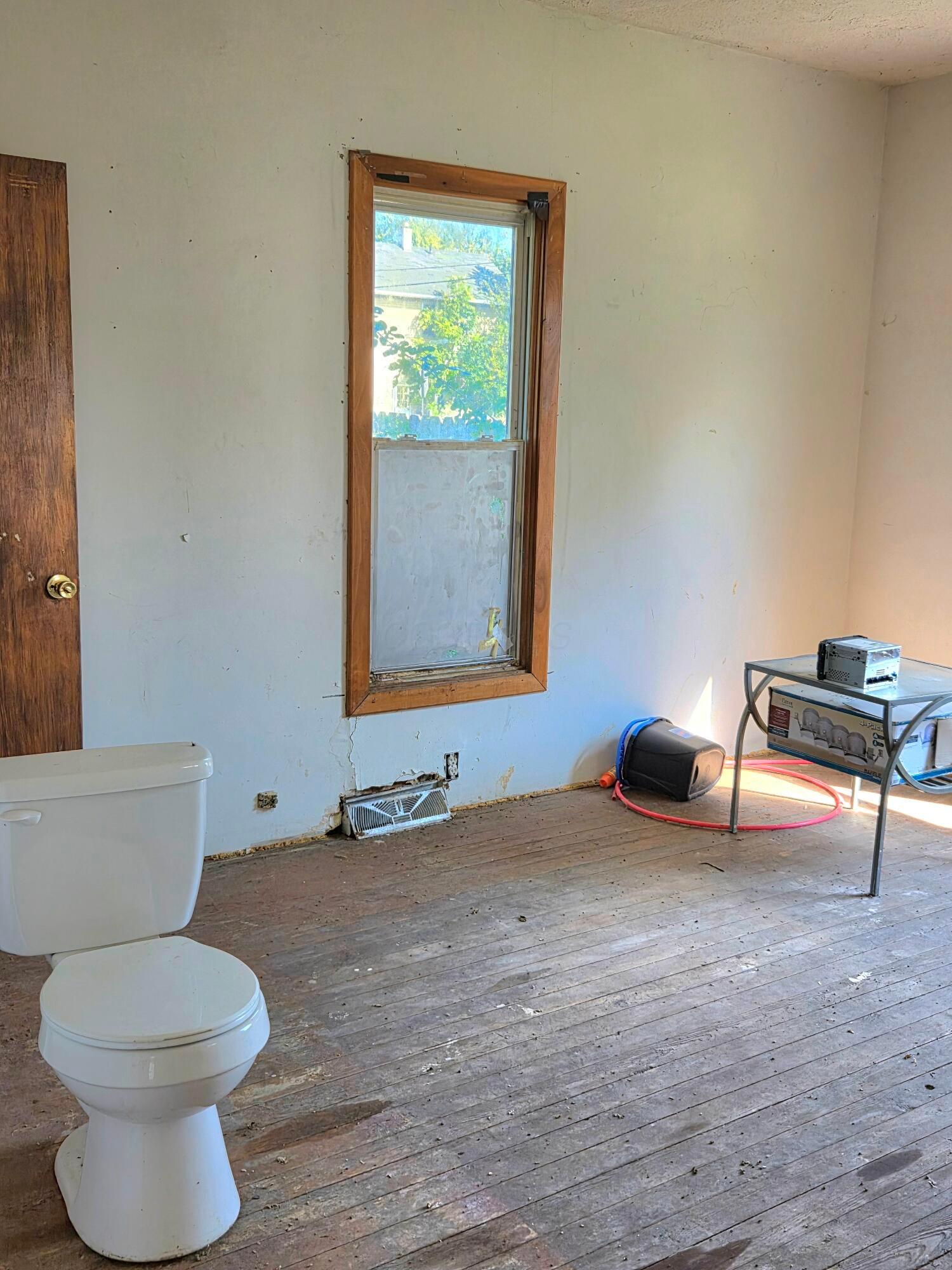 357 Mary Street Property Photo 3