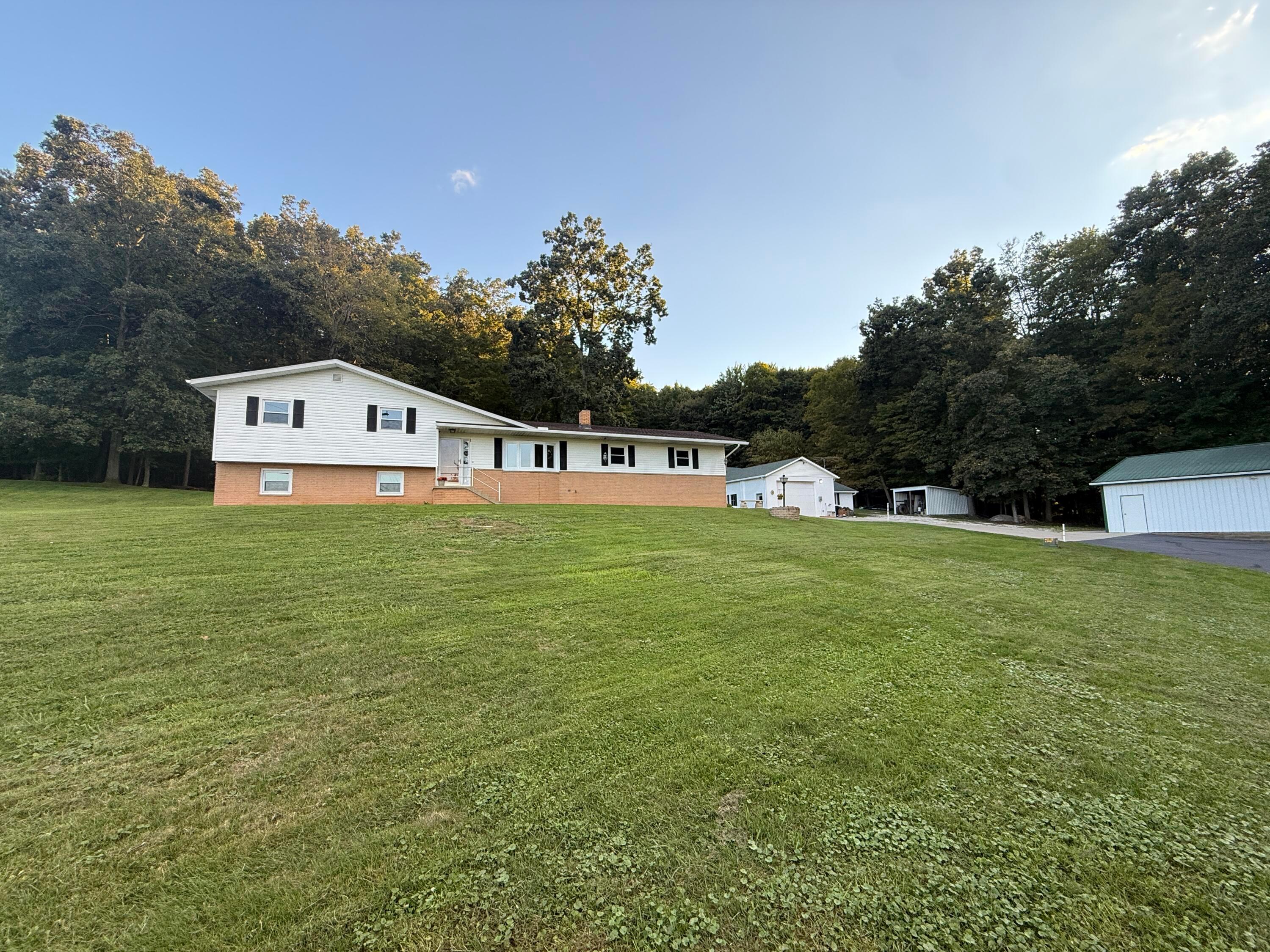 6410 Linnville Road Se Property Photo 1