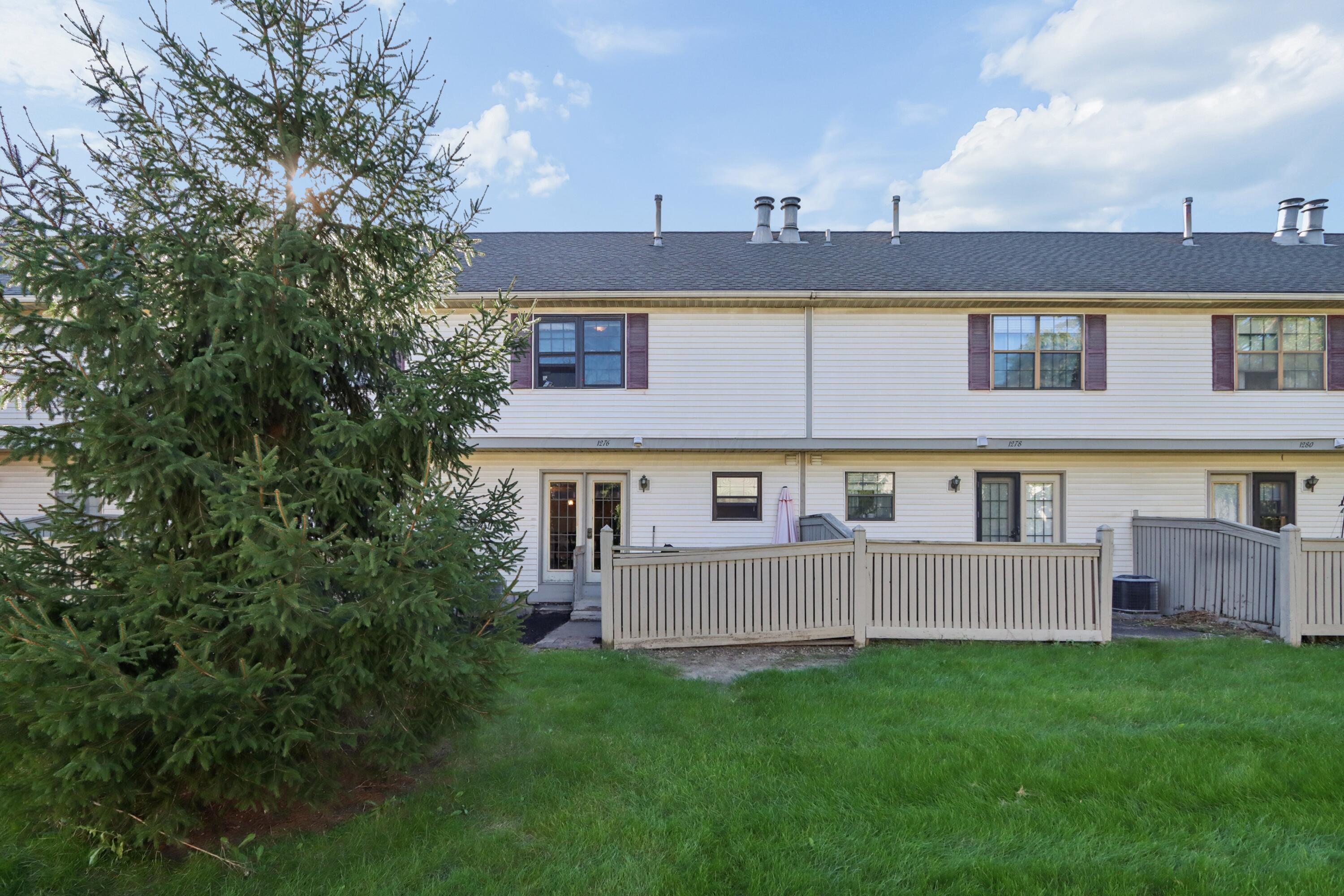 1276 Somerset Way Property Photo 31