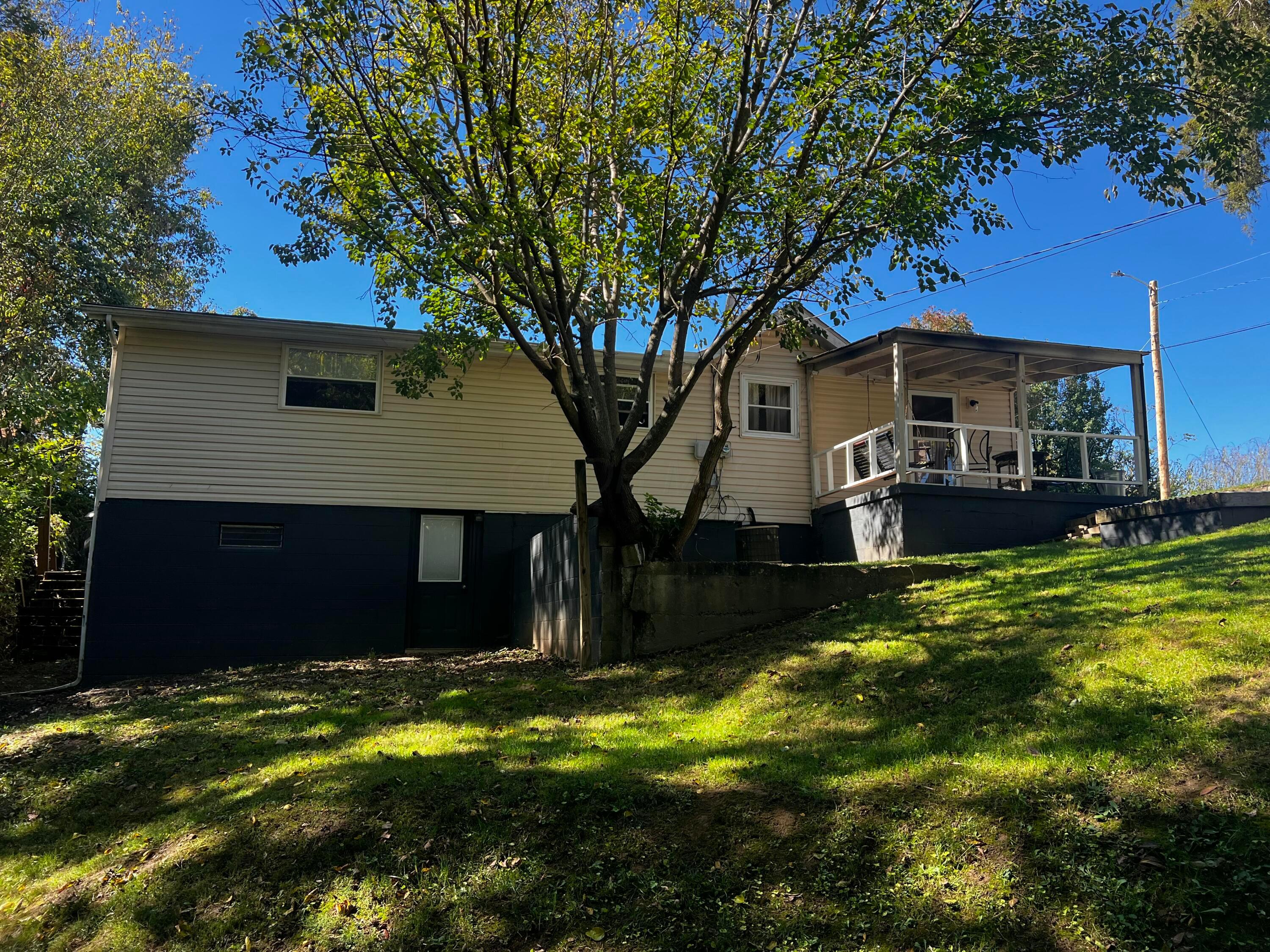 7087 Iris Drive Property Photo 2