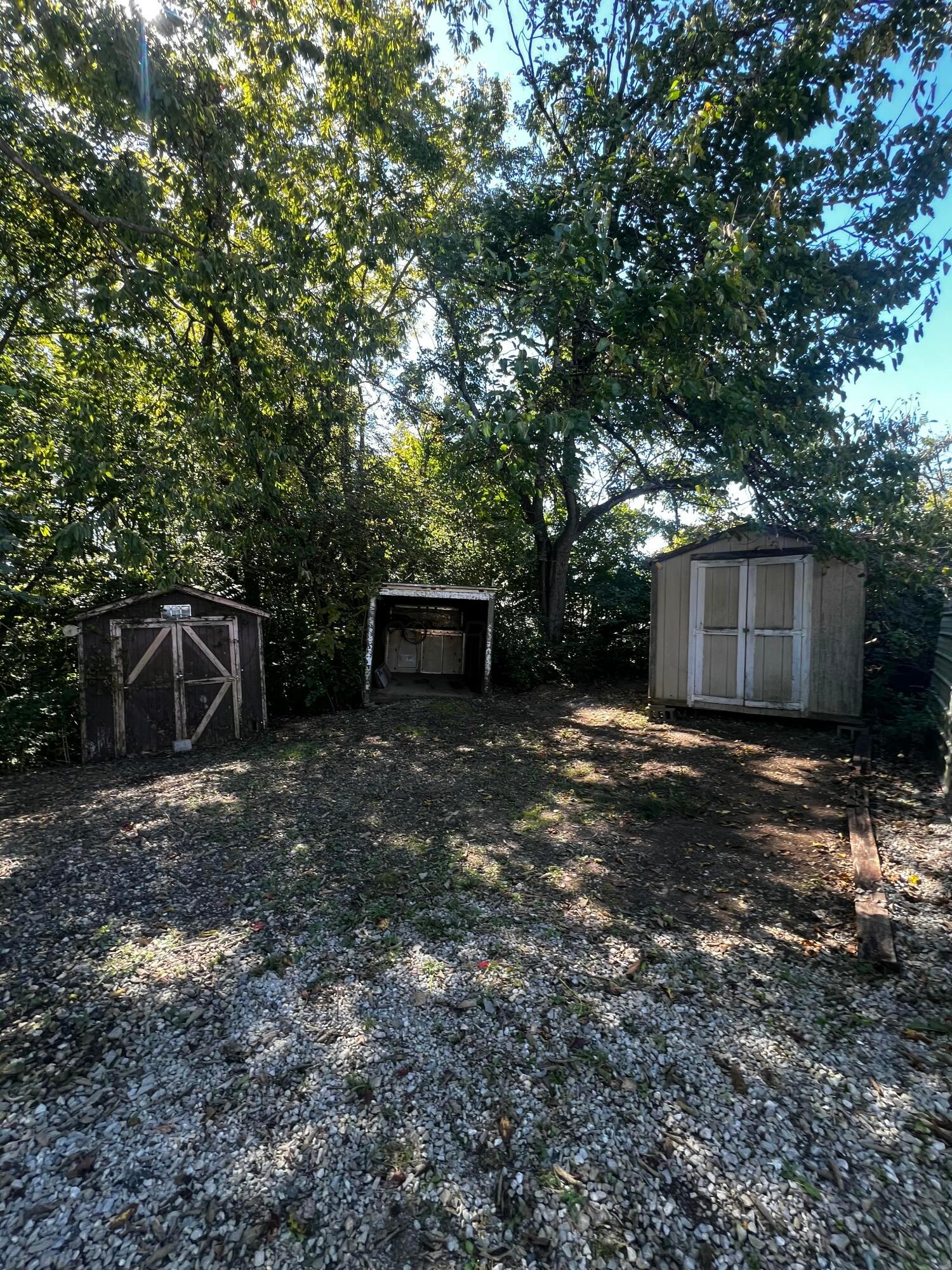 7087 Iris Drive Property Photo 11