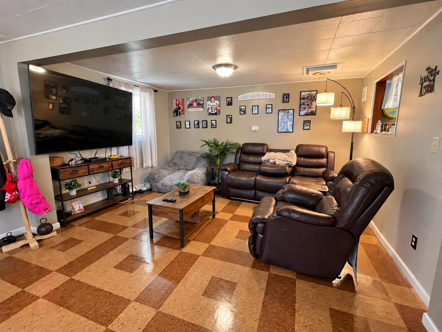 7087 Iris Drive Property Photo 22