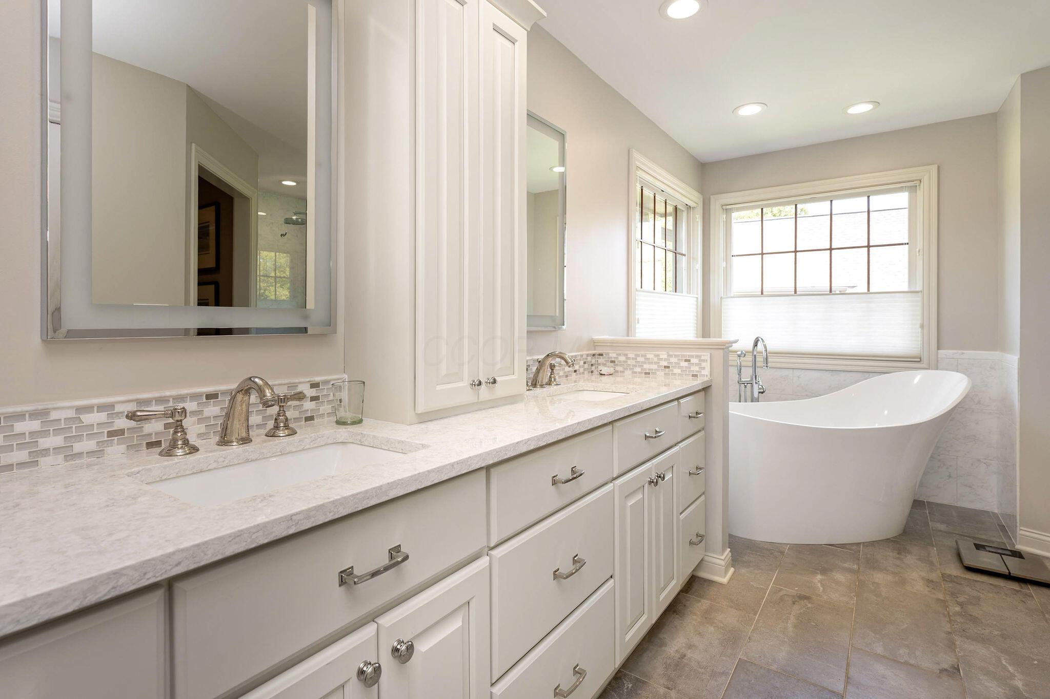 6210 Balmoral Drive Property Photo 28