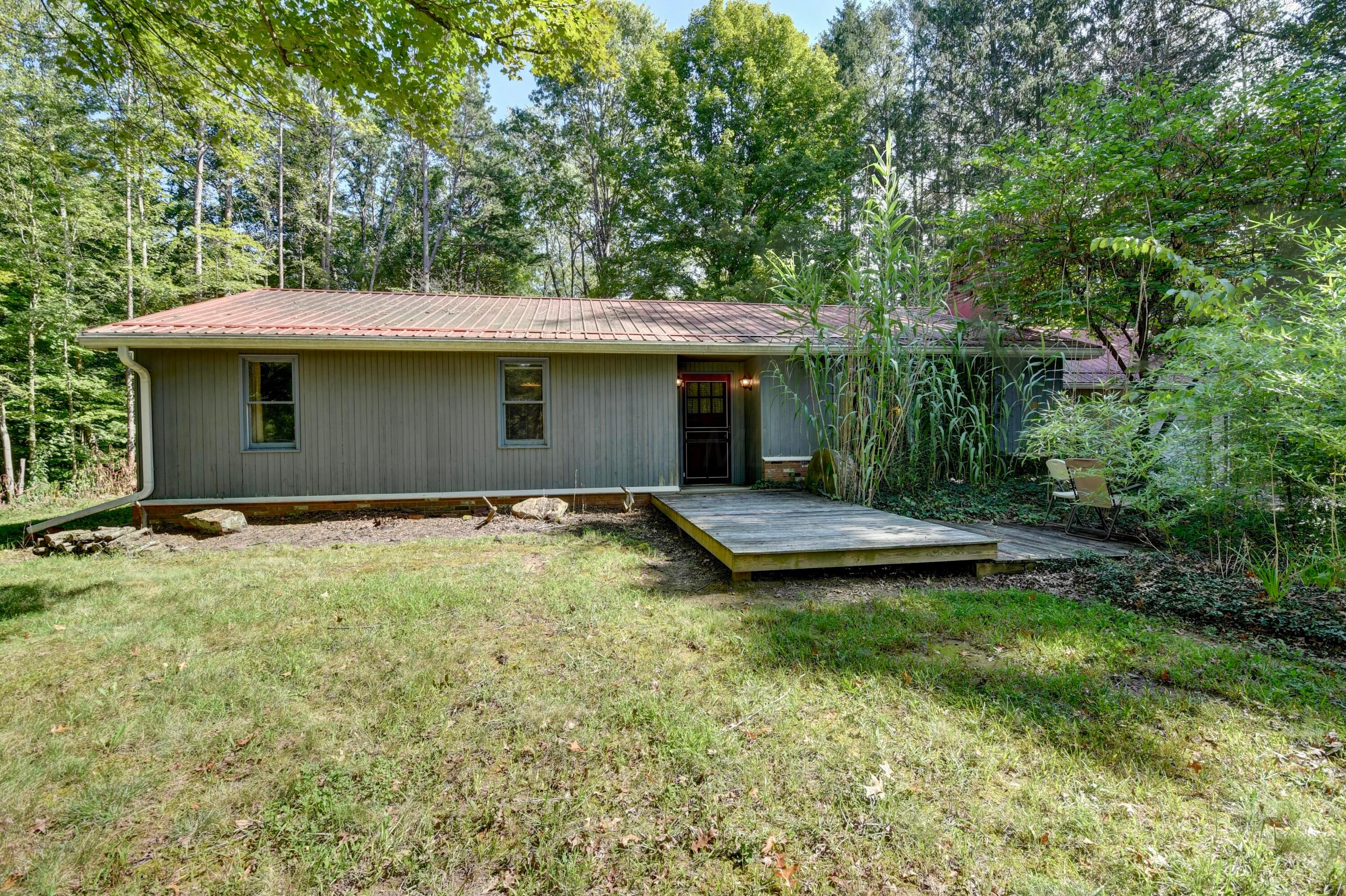 33111 Township Road 490 Property Photo 1