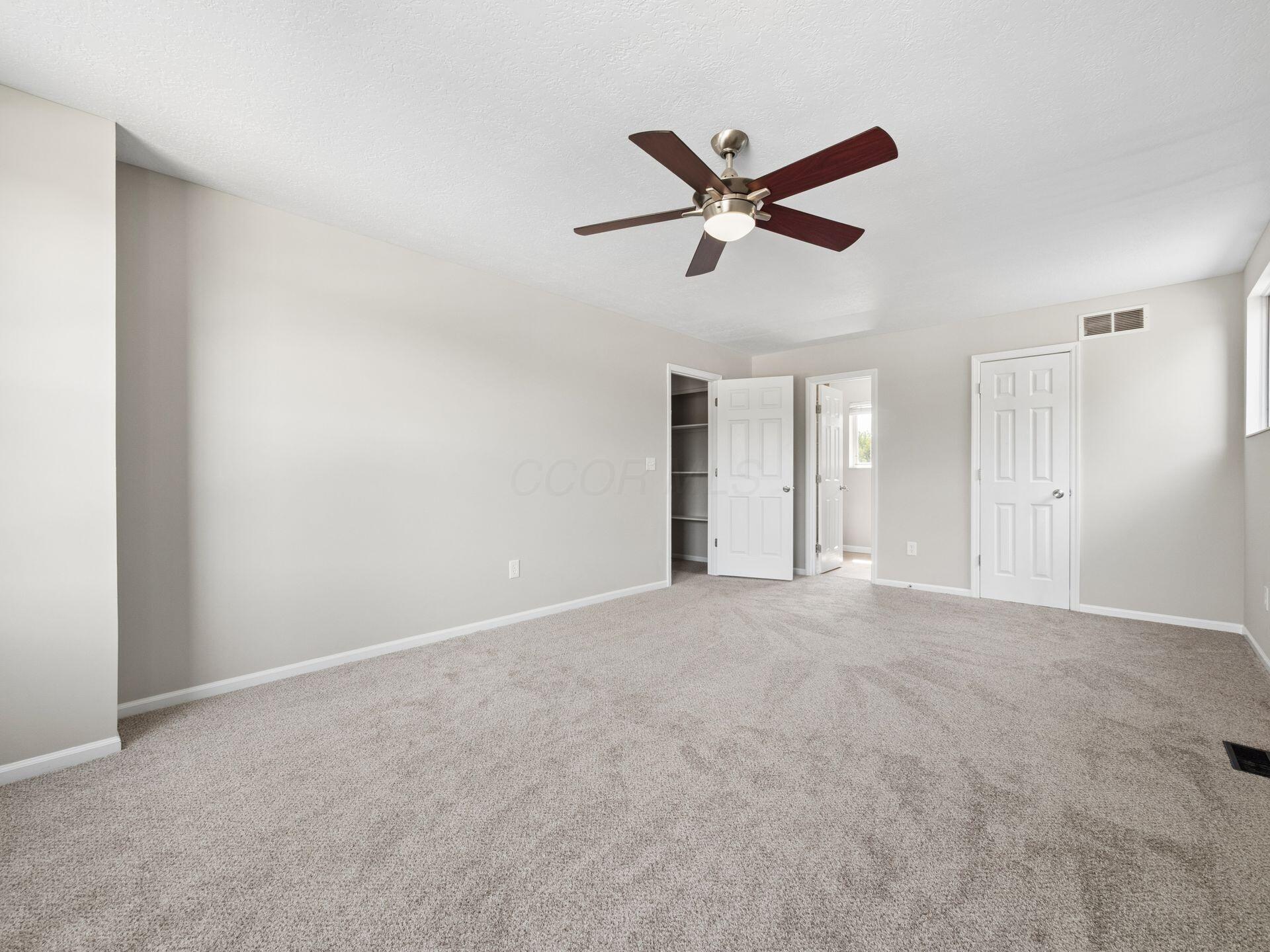 391 Glenside Lane Property Photo 30