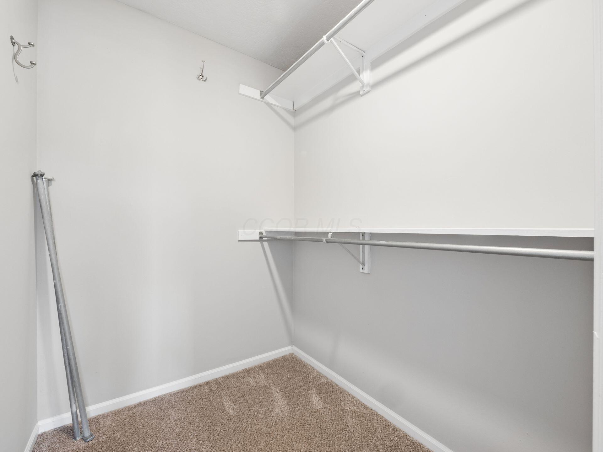 391 Glenside Lane Property Photo 32