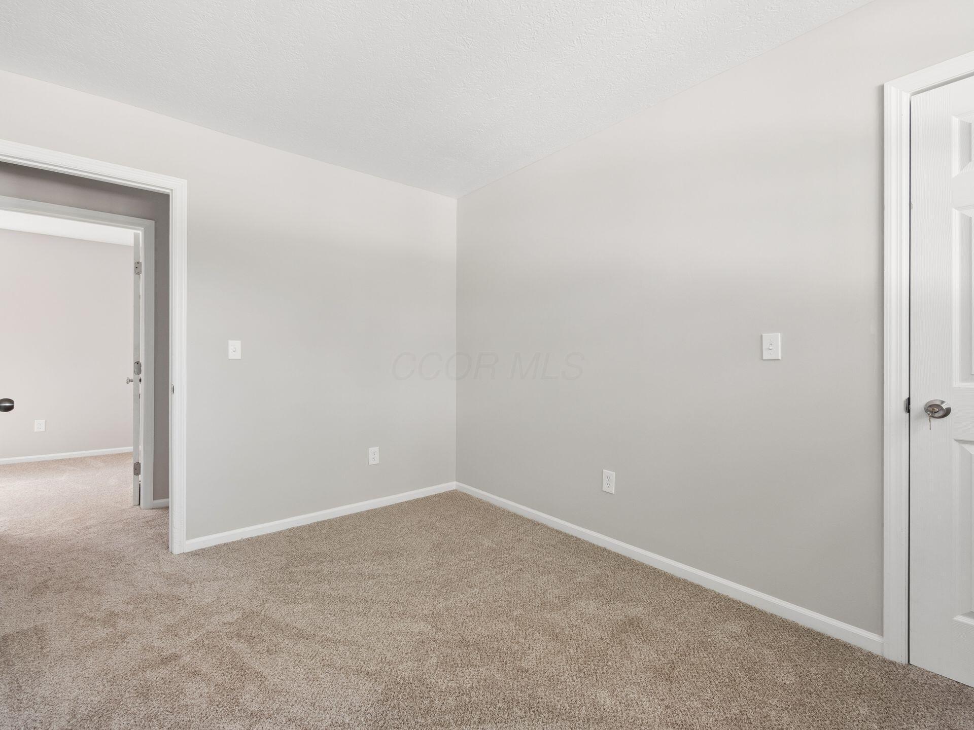391 Glenside Lane Property Photo 37