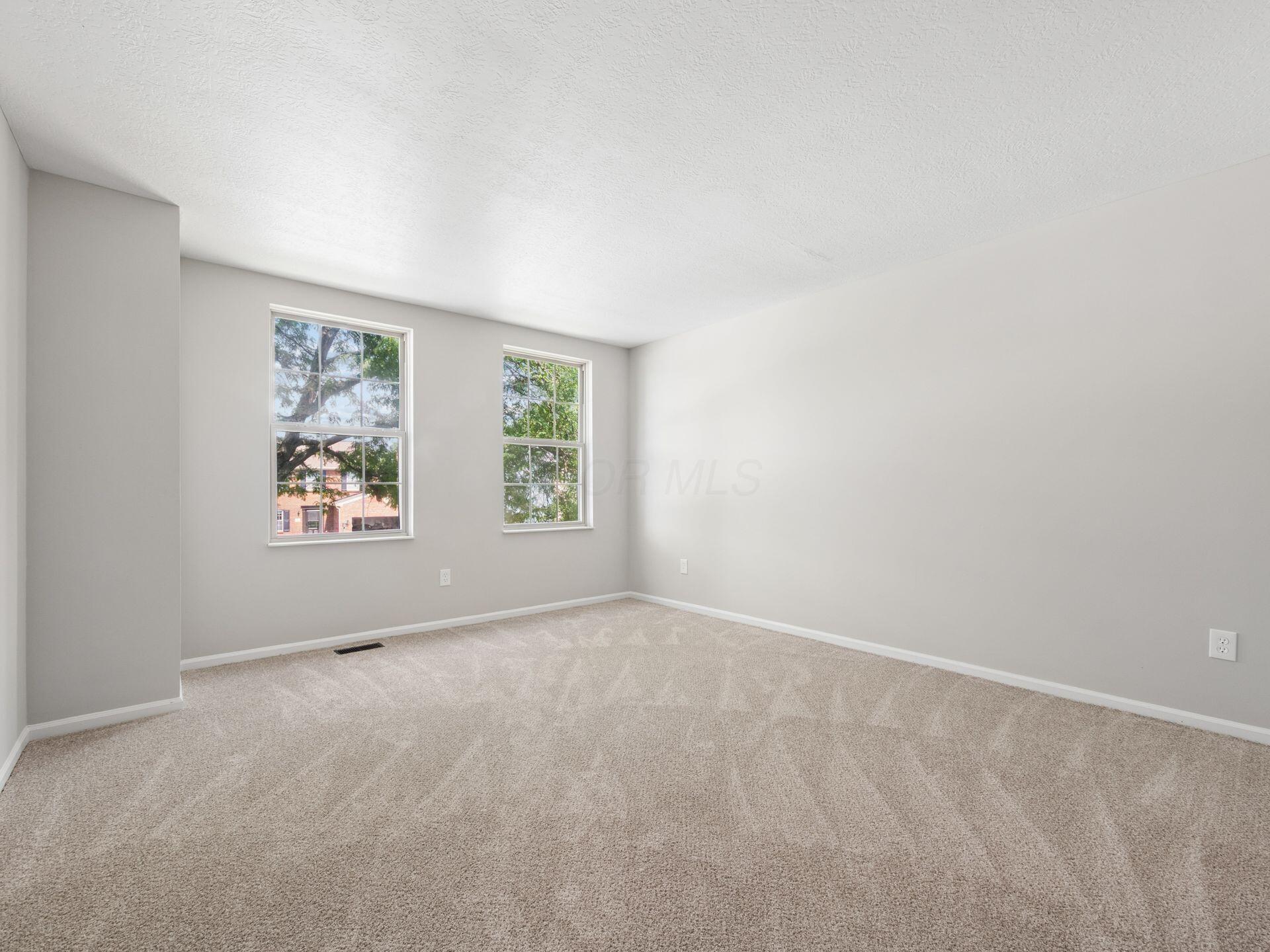 391 Glenside Lane Property Photo 43