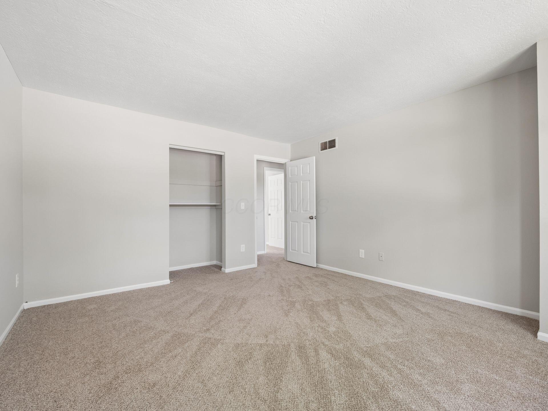 391 Glenside Lane Property Photo 45