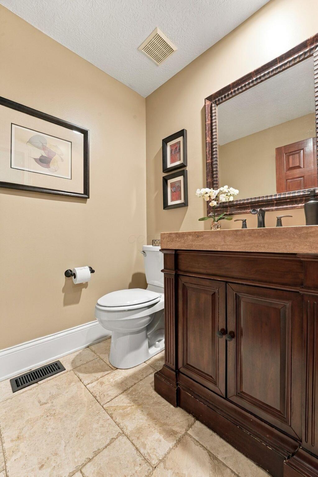 372 Ashmoore Circle E Property Photo 19