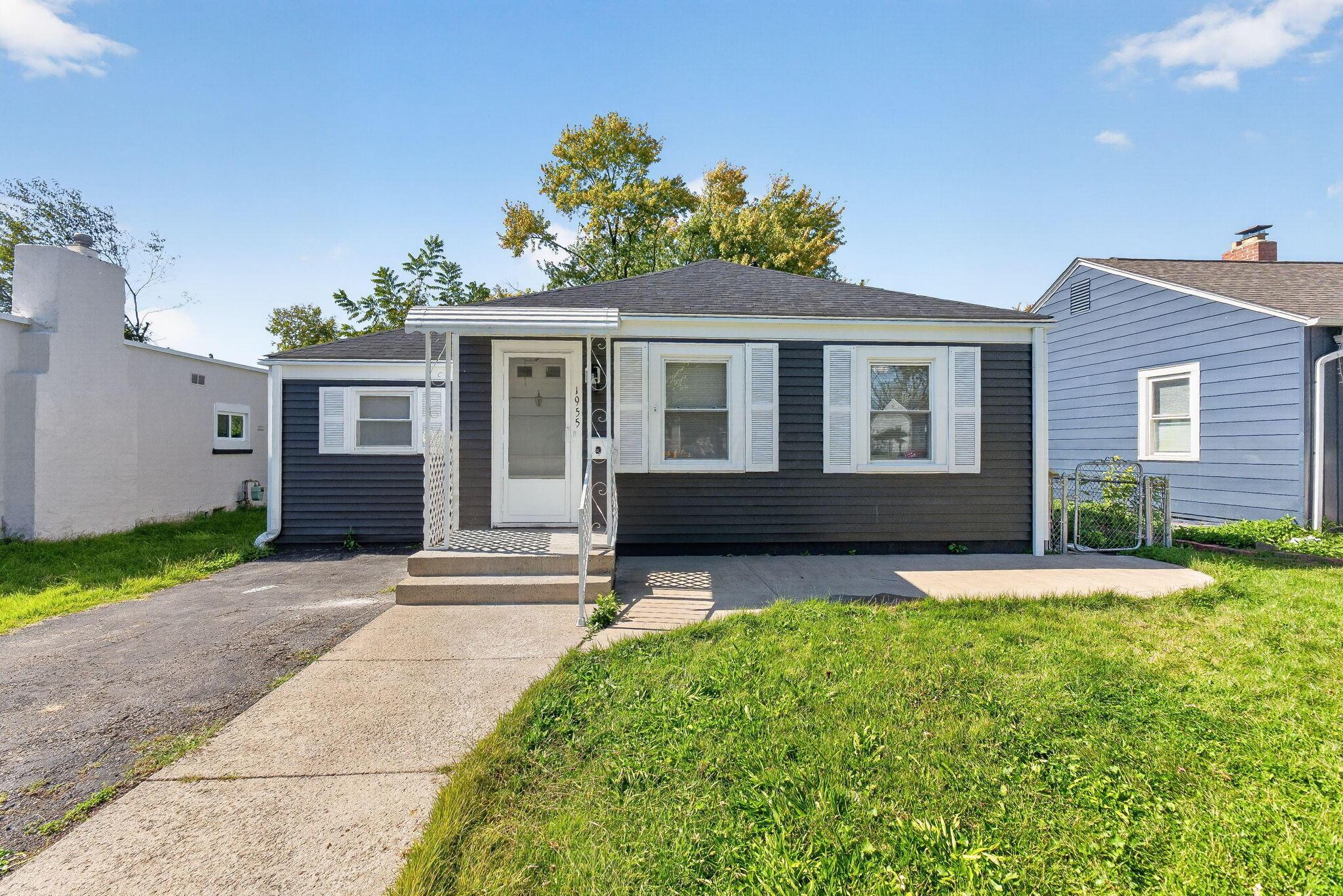 1955 Linwood Avenue Property Photo 1
