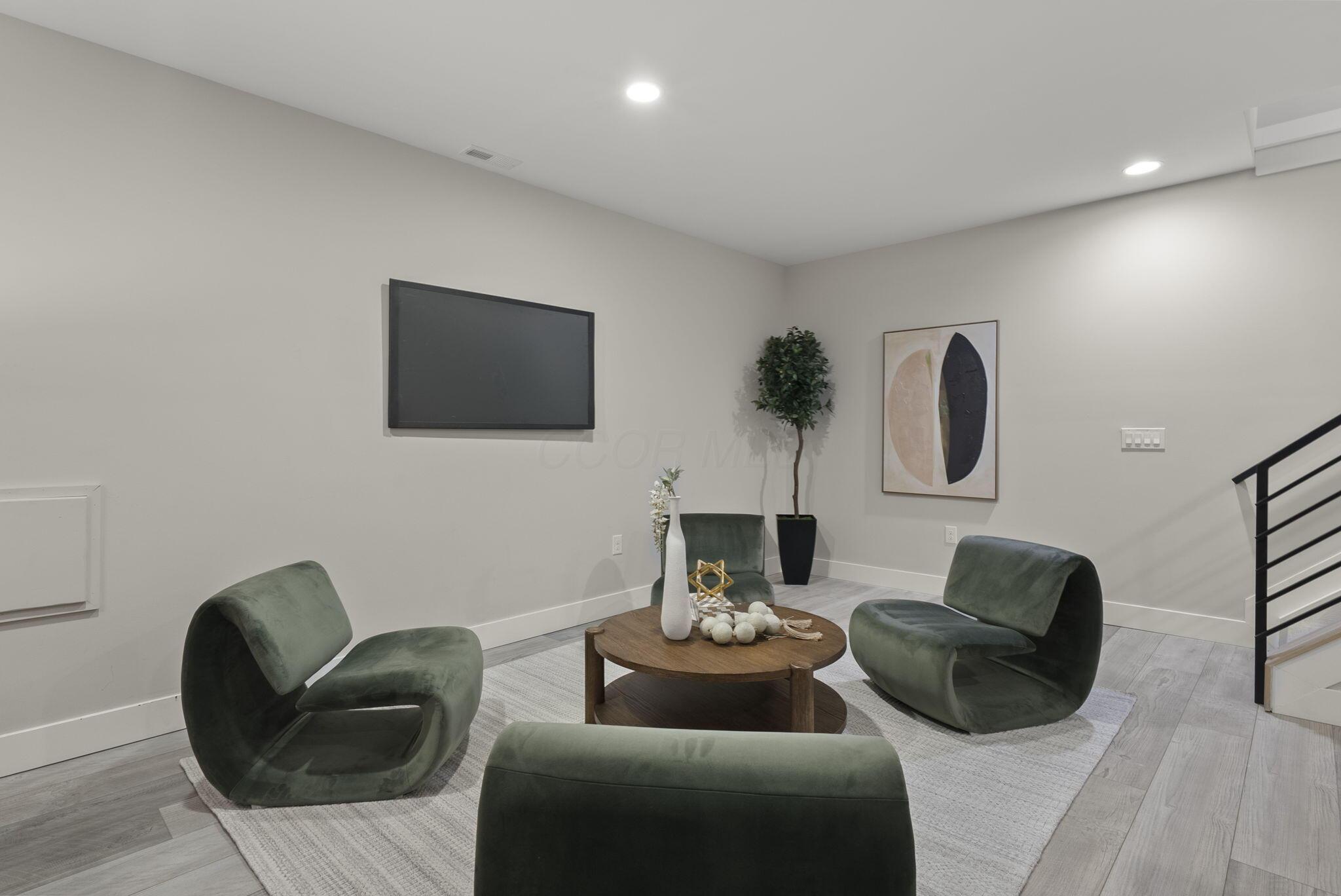 281 Auden Avenue Property Photo 42