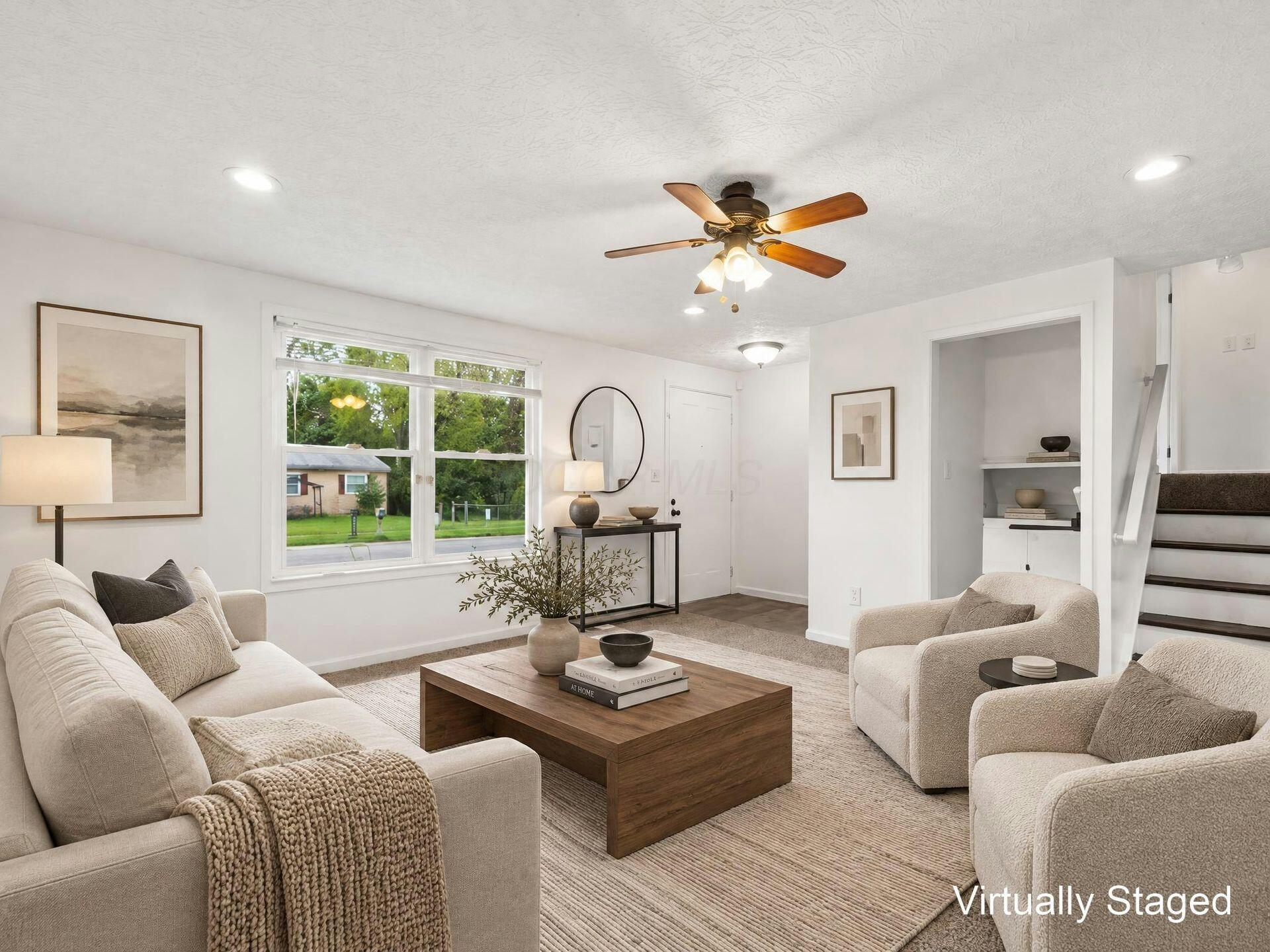 8976 Canoe Drive Property Photo 6