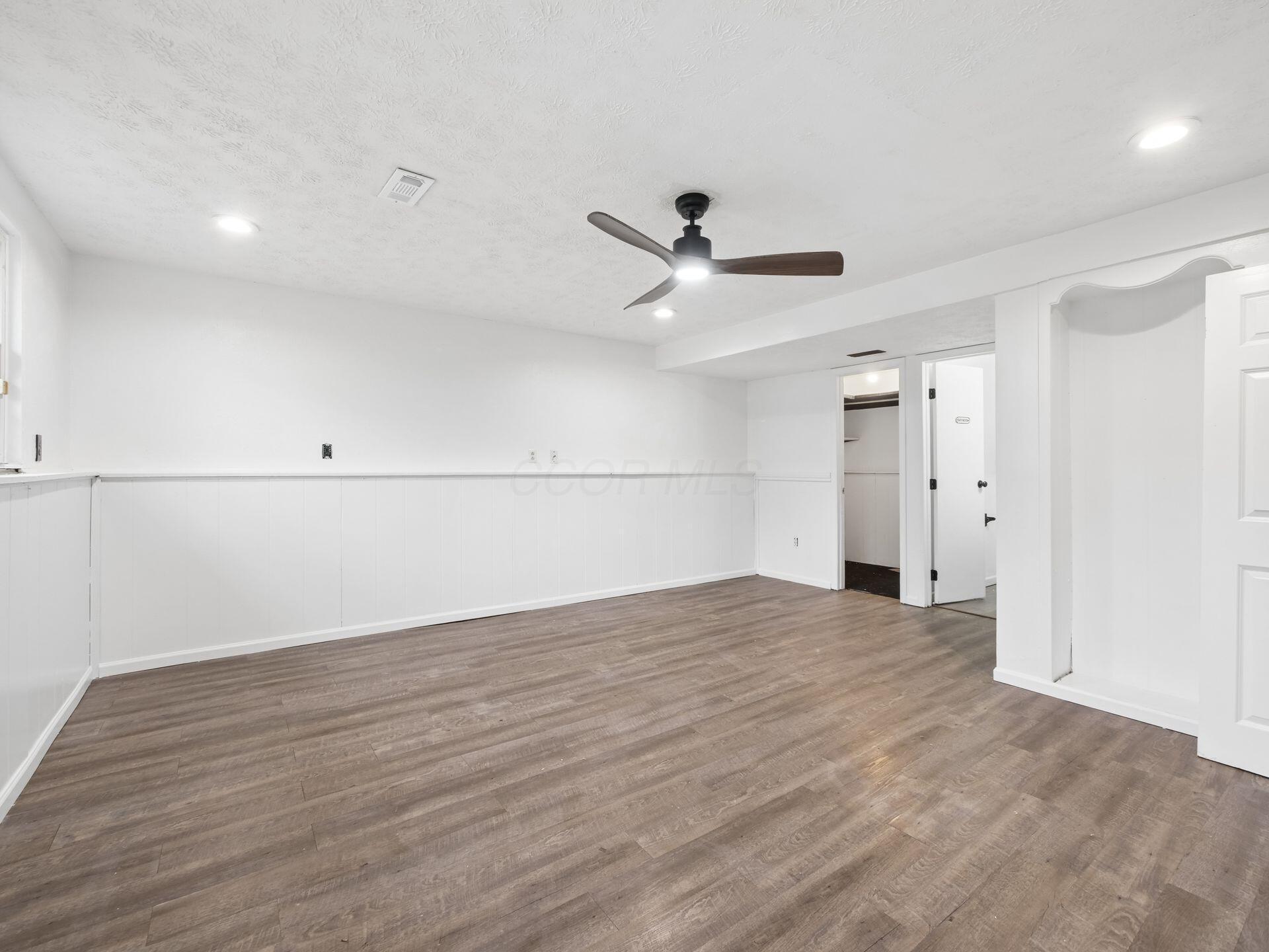 8976 Canoe Drive Property Photo 17
