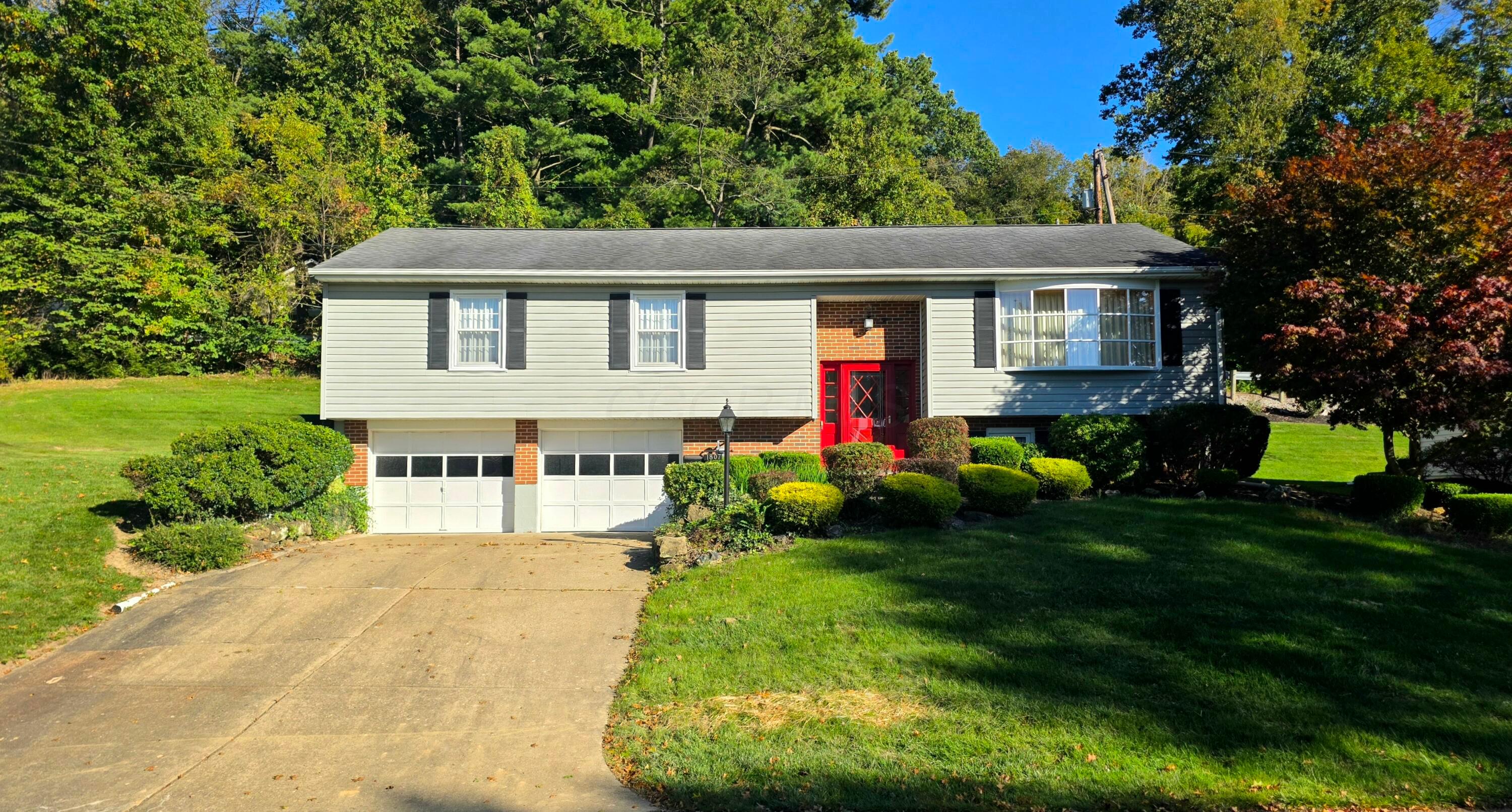 1807 Winding Drive Property Photo 1
