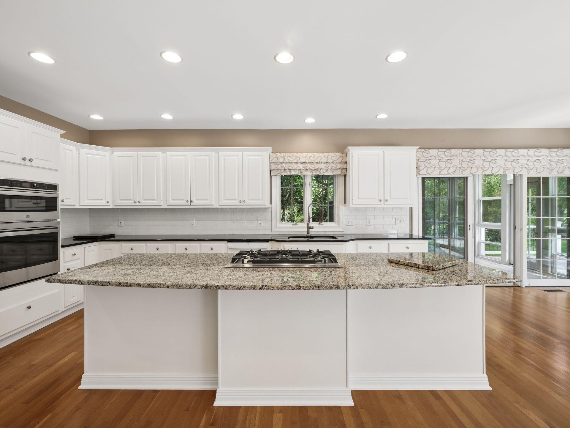 10493 Forest Glen Place Property Photo 11