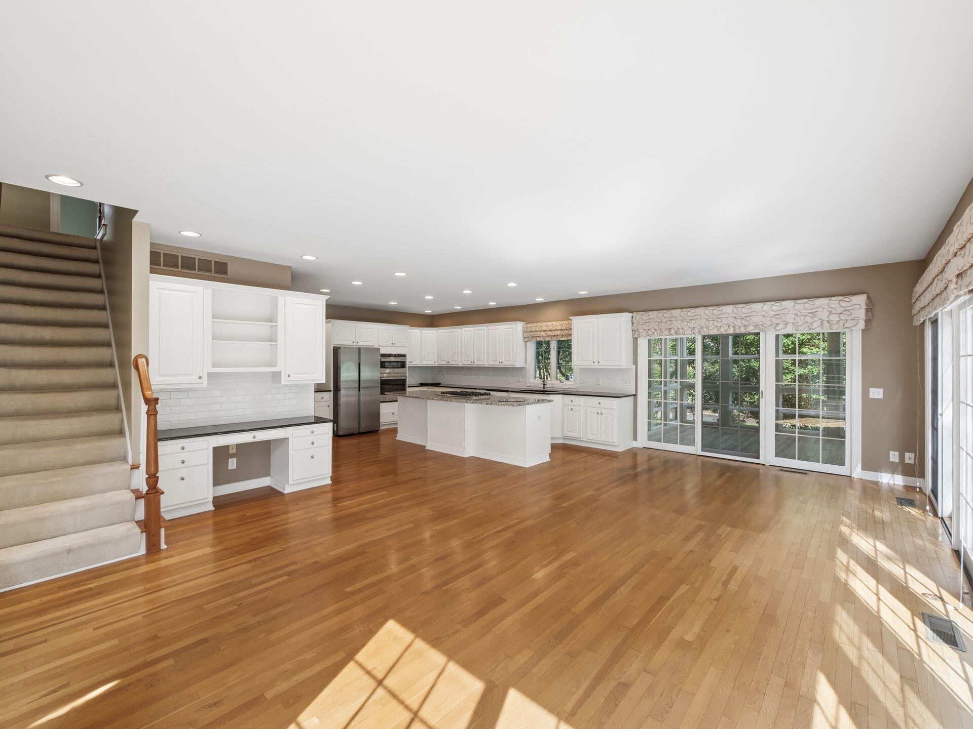 10493 Forest Glen Place Property Photo 14