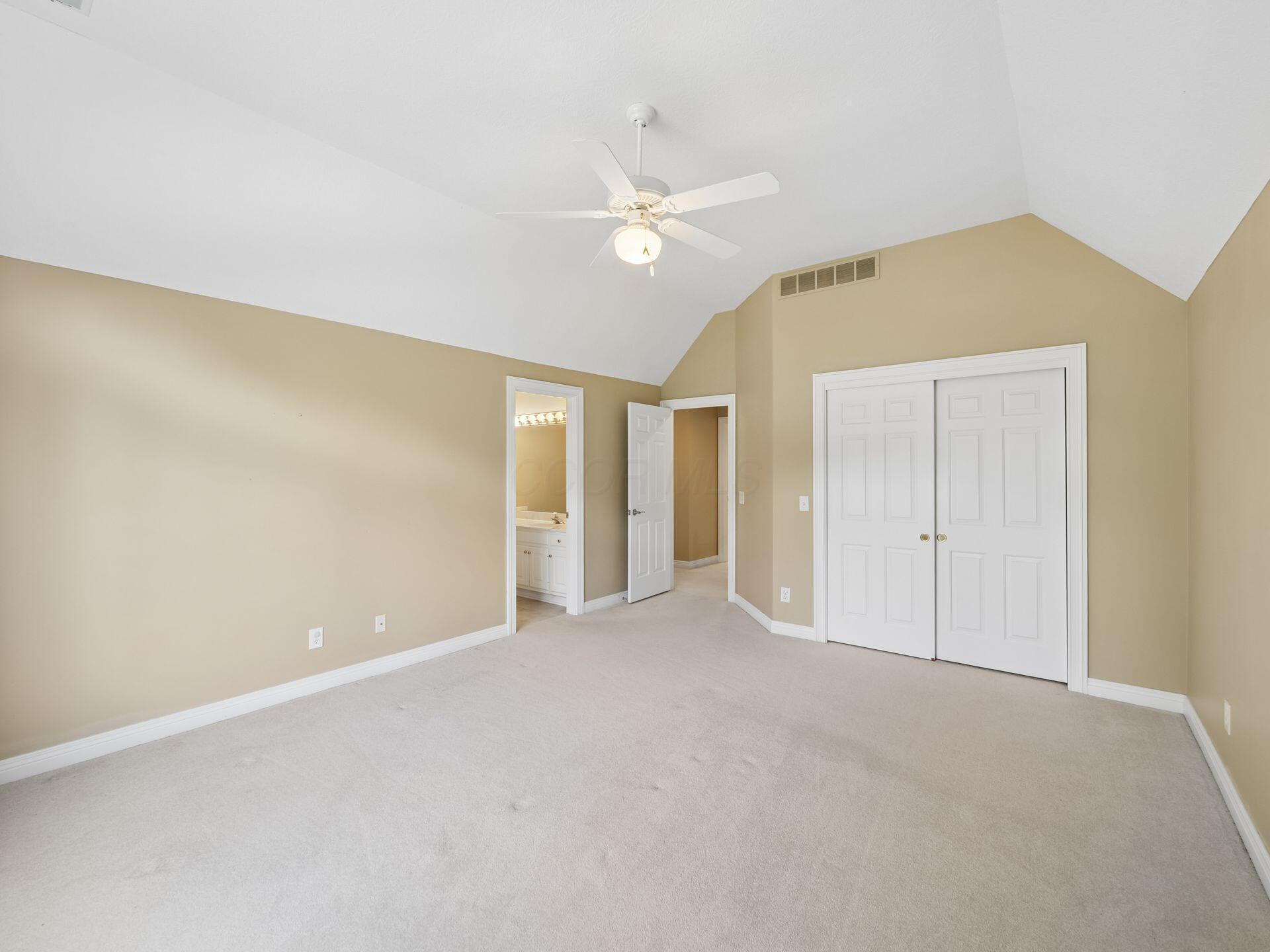 10493 Forest Glen Place Property Photo 18