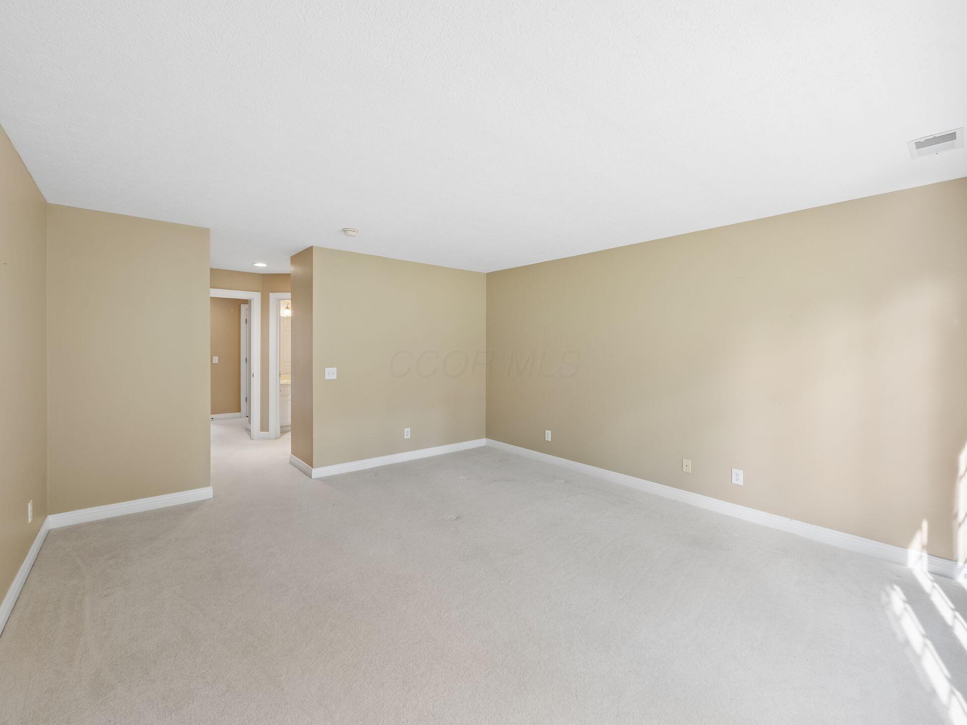 10493 Forest Glen Place Property Photo 38