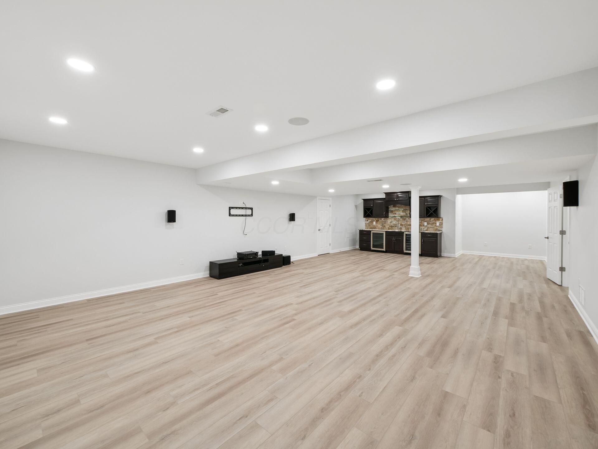 10493 Forest Glen Place Property Photo 40