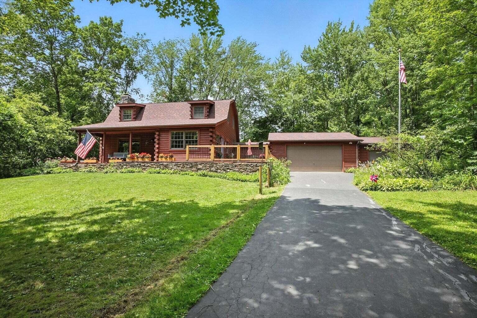 11779 Woodhaven Road Property Photo 1