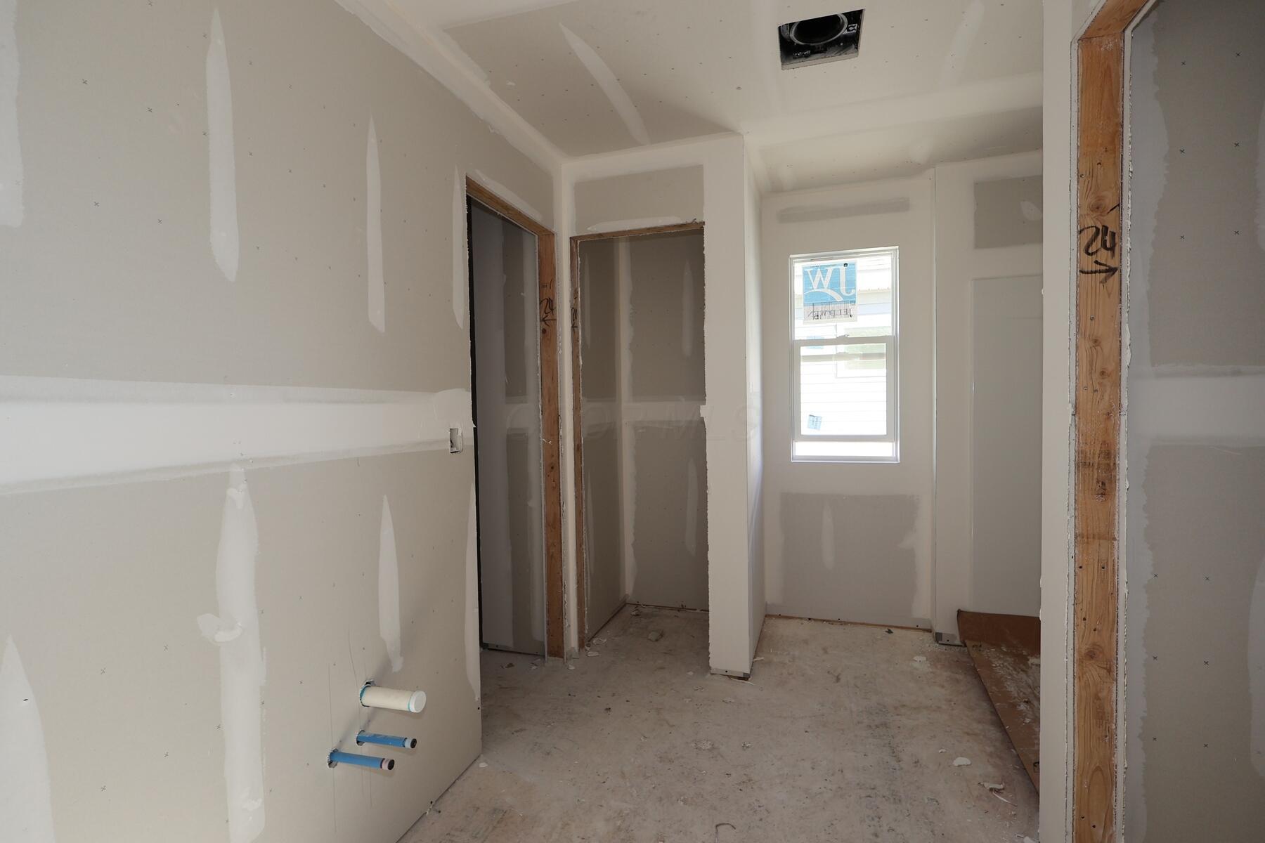 1035 Dawsons Drive Property Photo 15