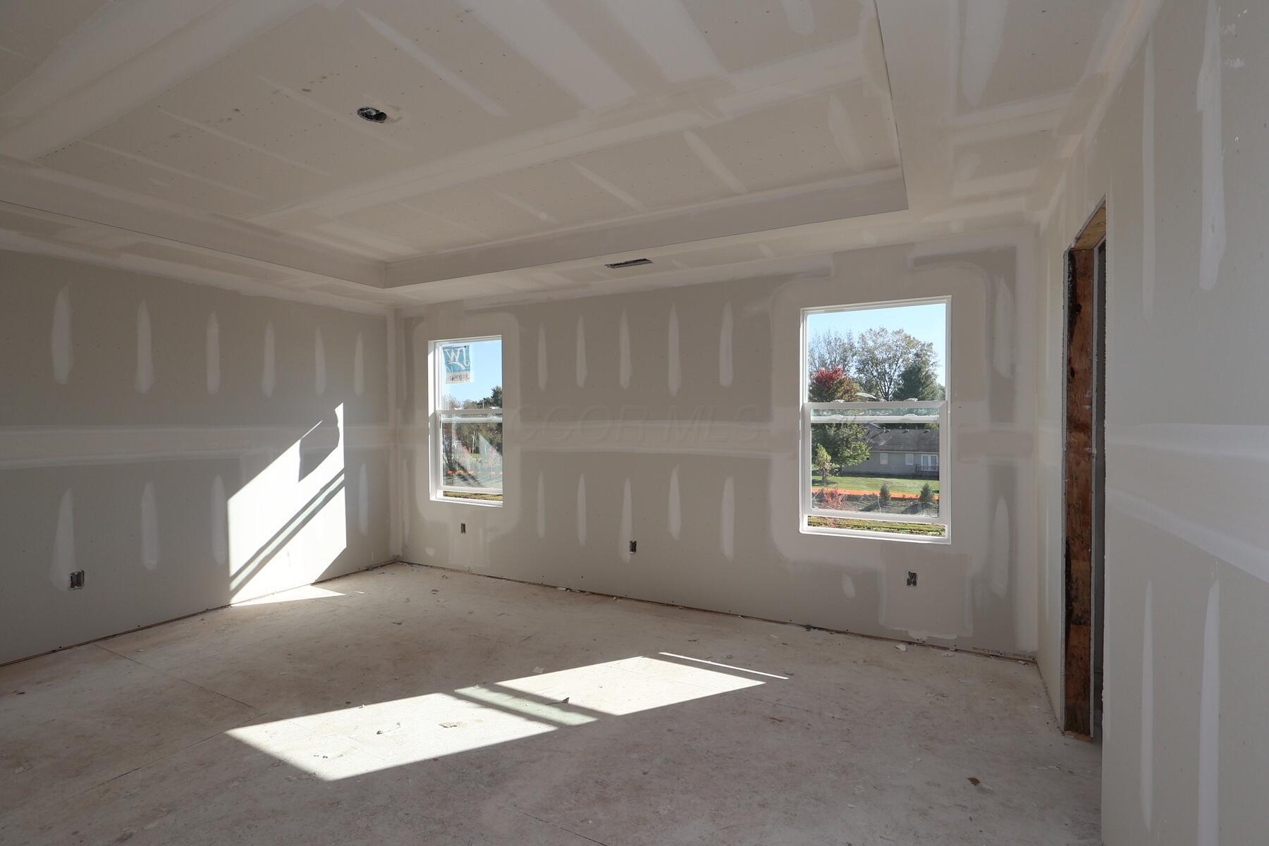 1037 Dawsons Drive Property Photo 8