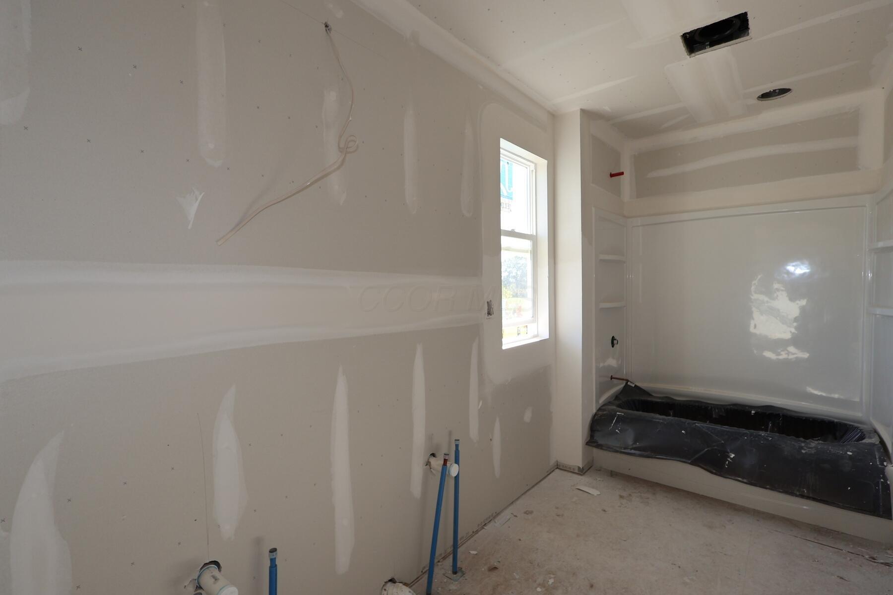 1037 Dawsons Drive Property Photo 10