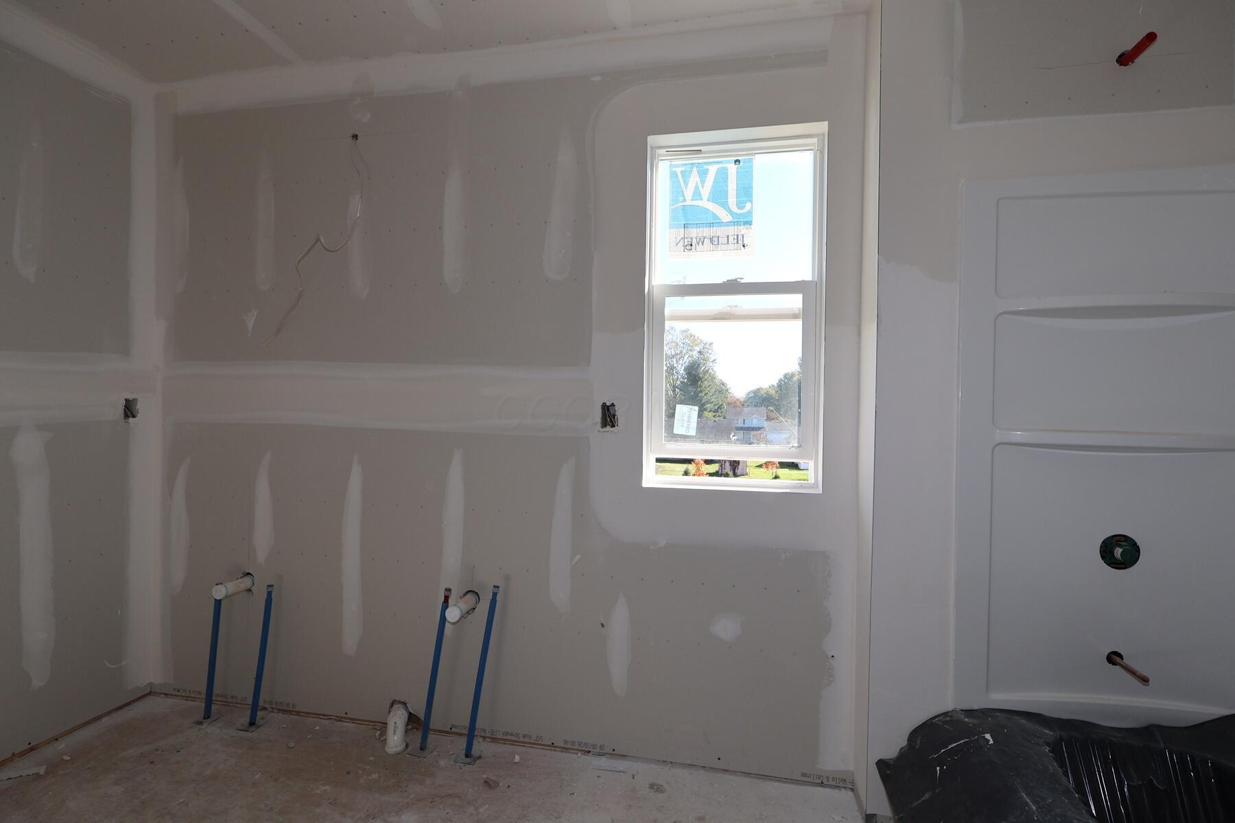 1037 Dawsons Drive Property Photo 11