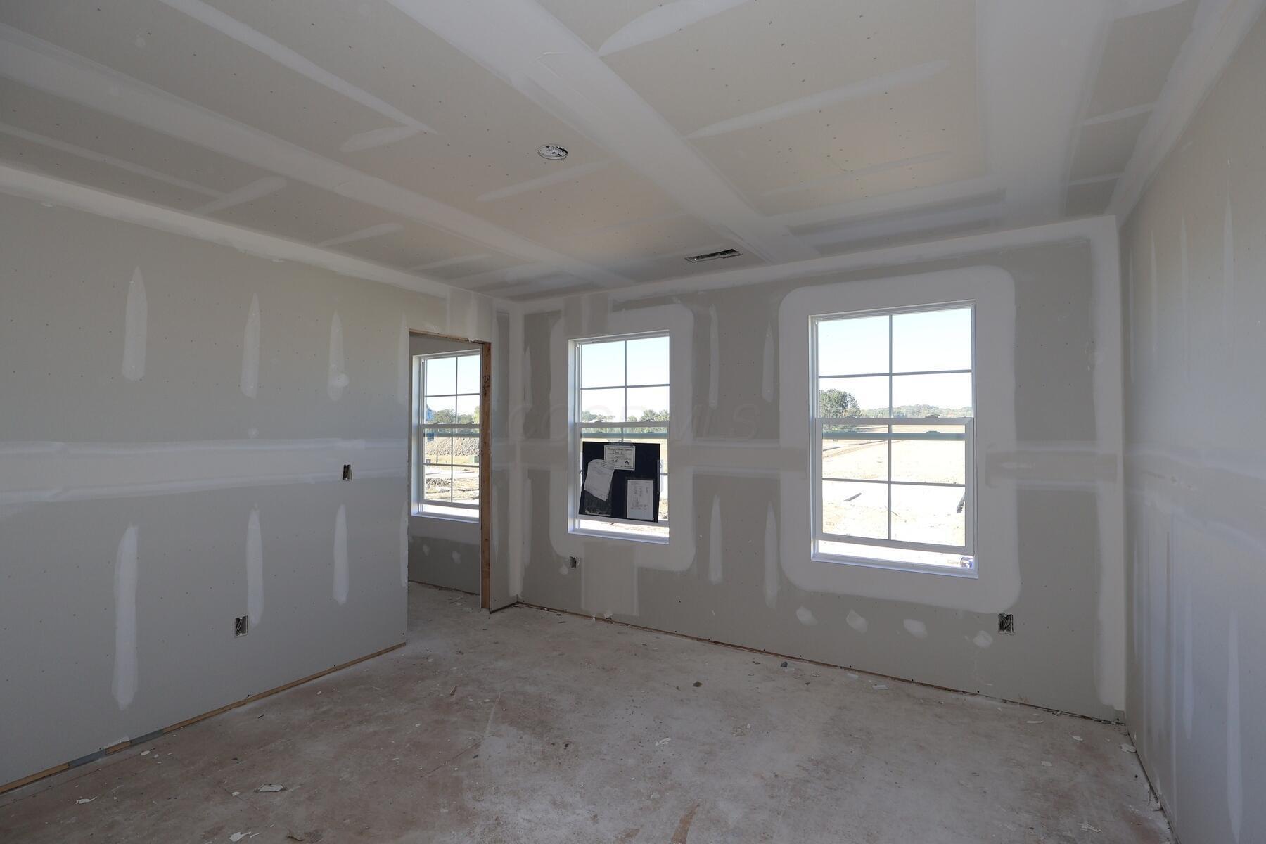 1037 Dawsons Drive Property Photo 12