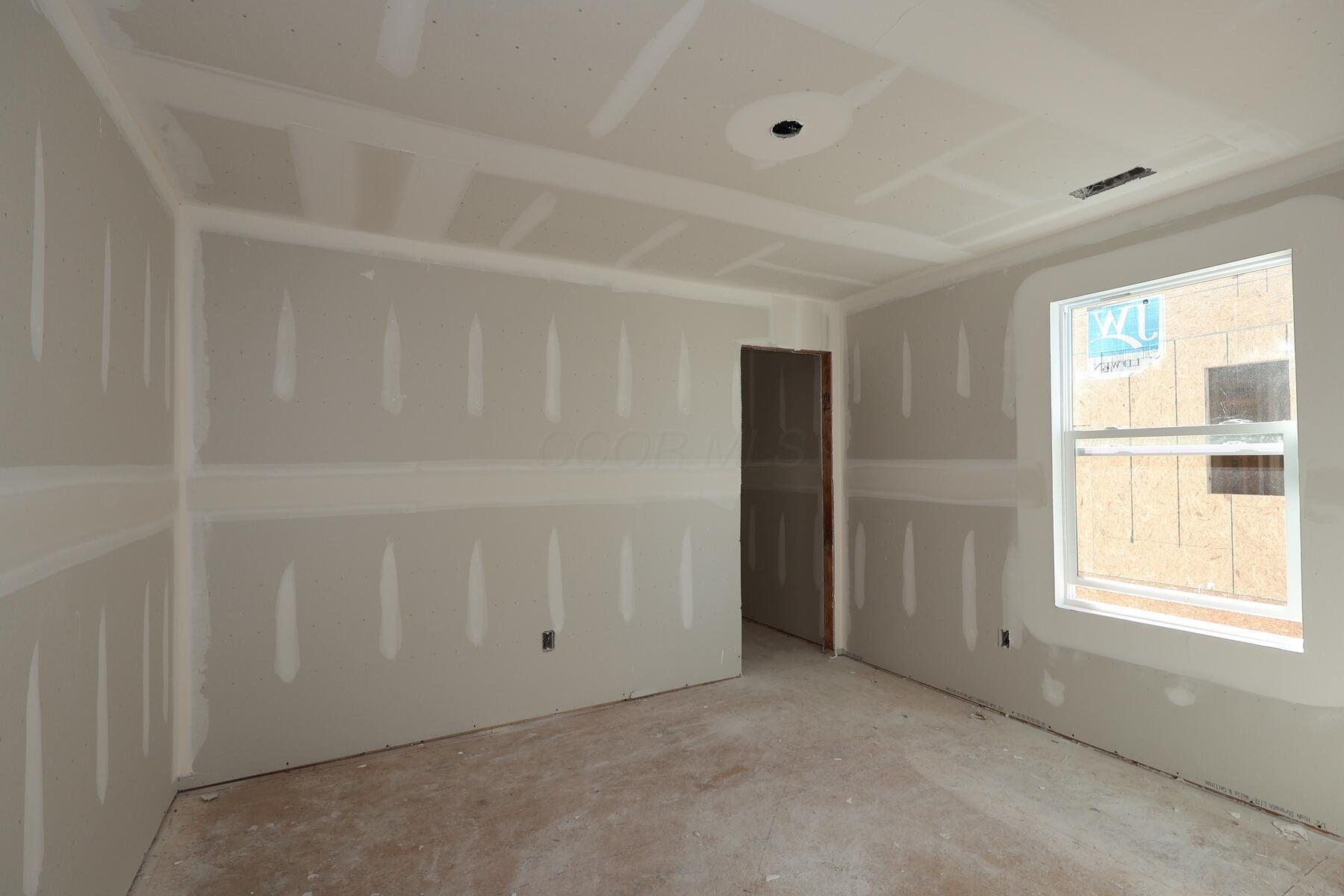 1037 Dawsons Drive Property Photo 13