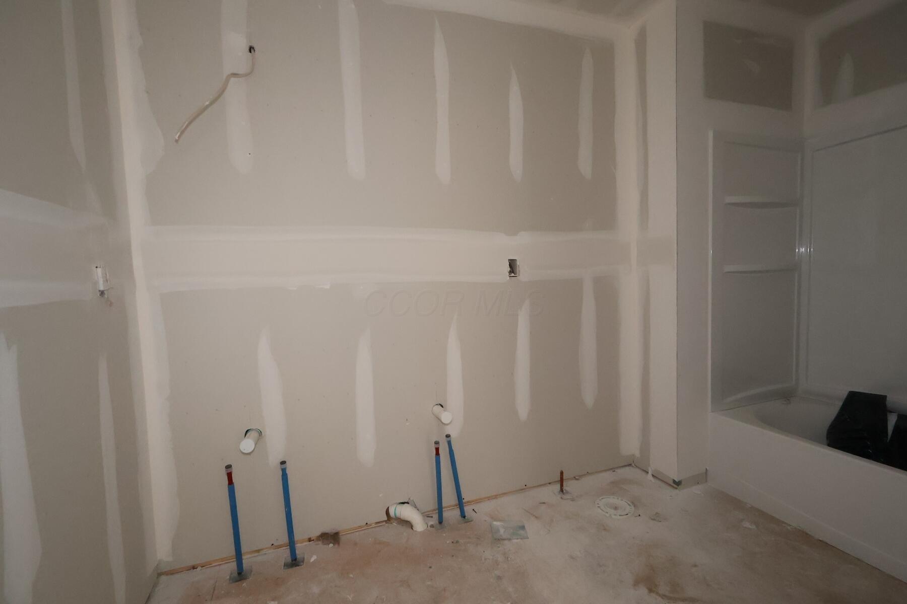 1037 Dawsons Drive Property Photo 14