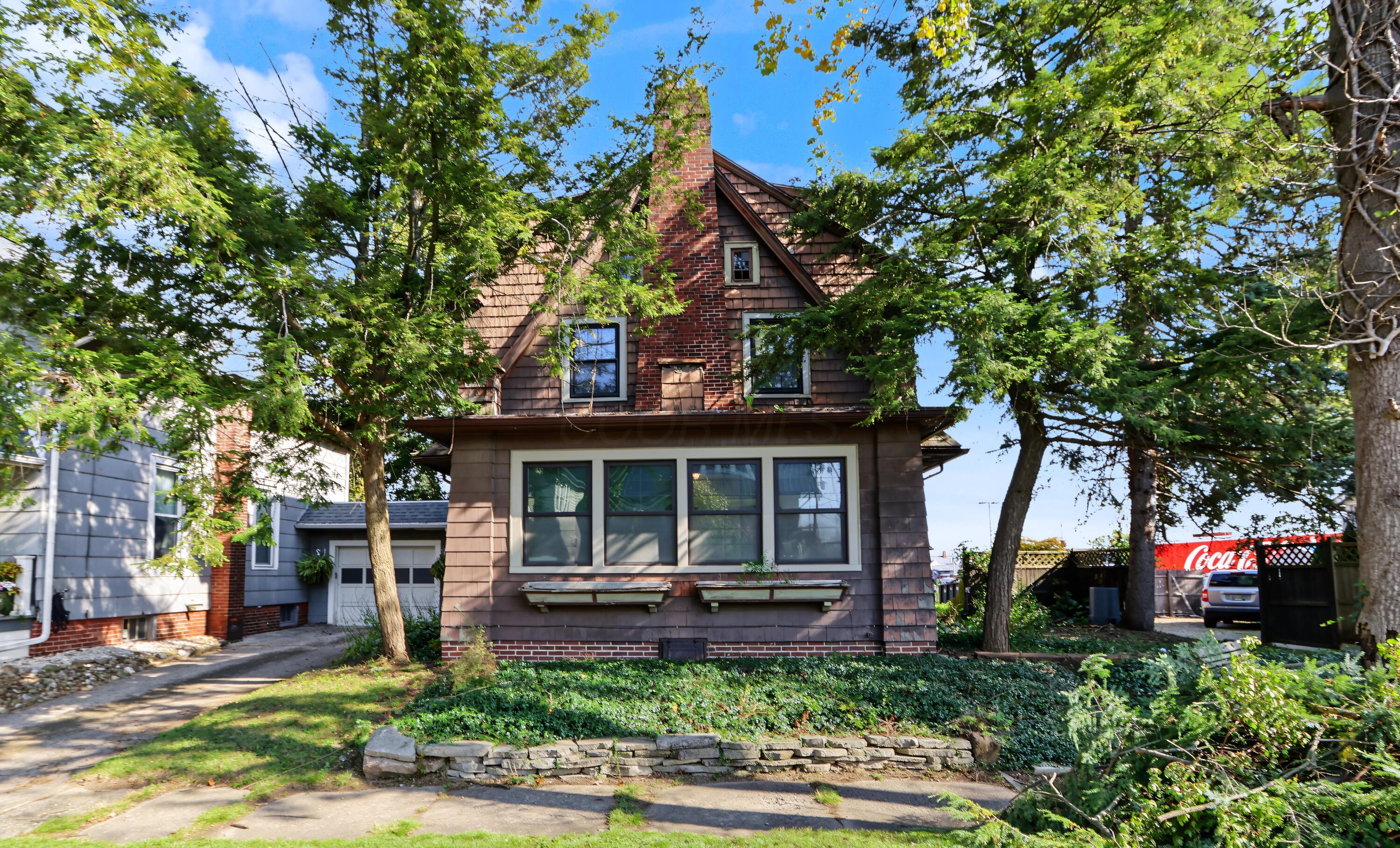 522 W Walnut Street Property Photo 1