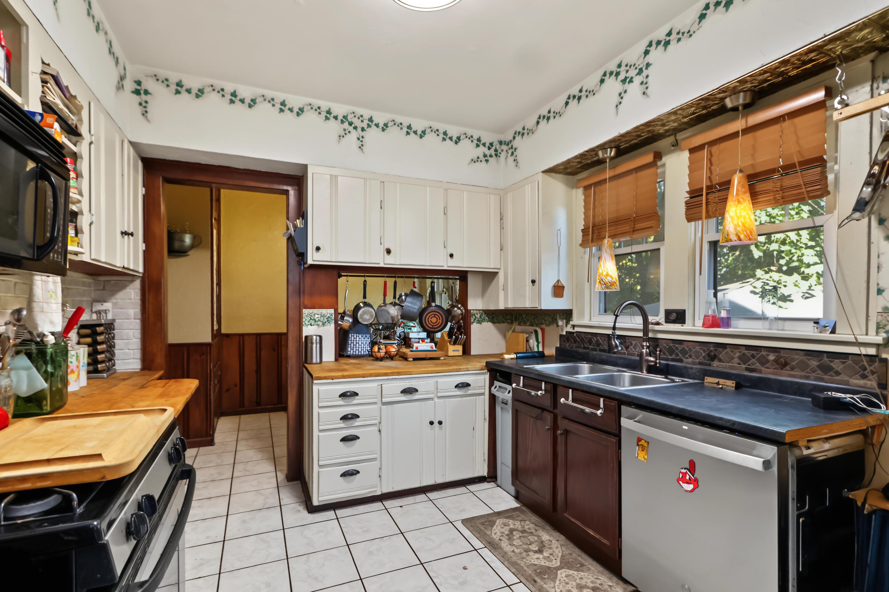 522 W Walnut Street Property Photo 12