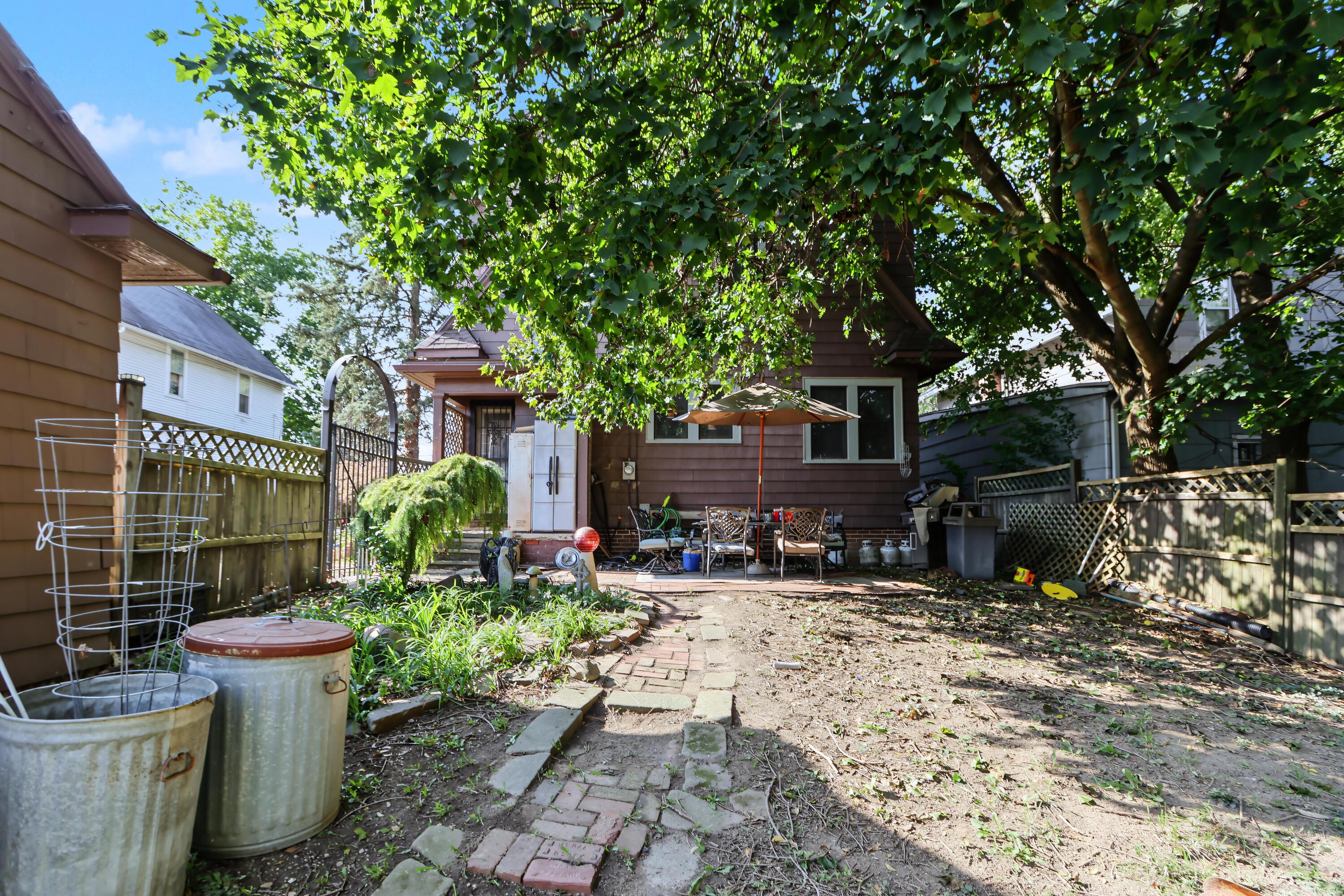 522 W Walnut Street Property Photo 38