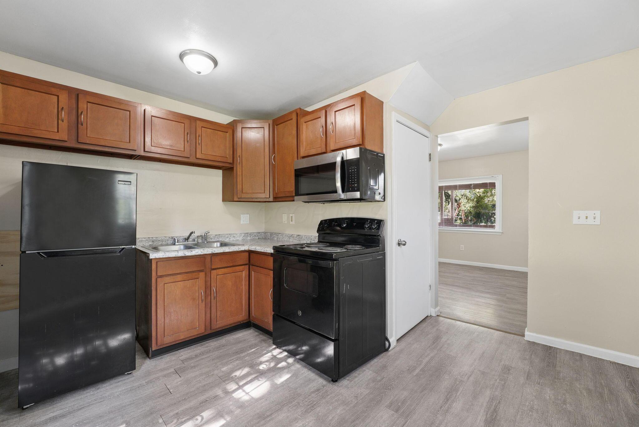 1935 Republic Avenue Property Photo 11