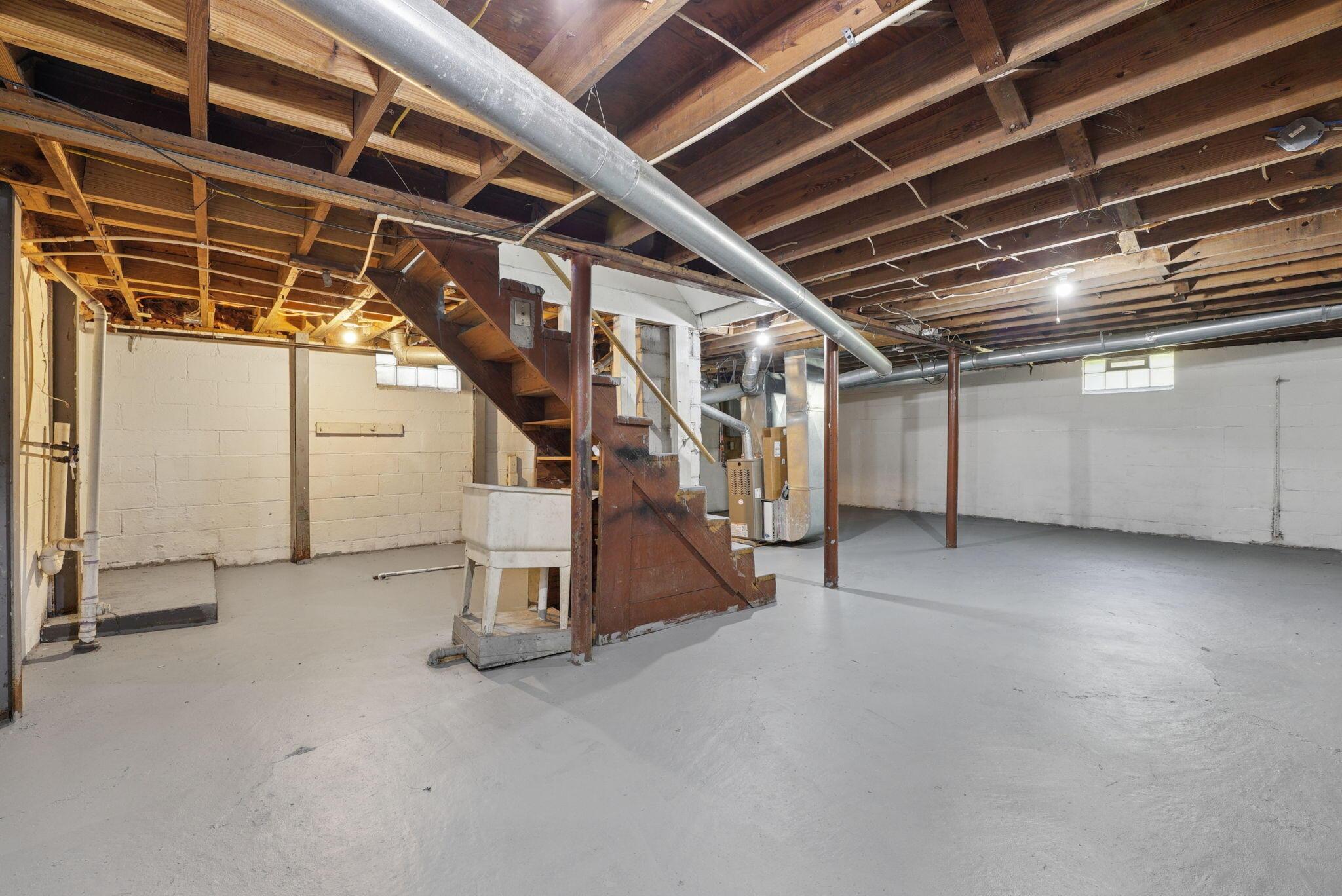 1935 Republic Avenue Property Photo 28