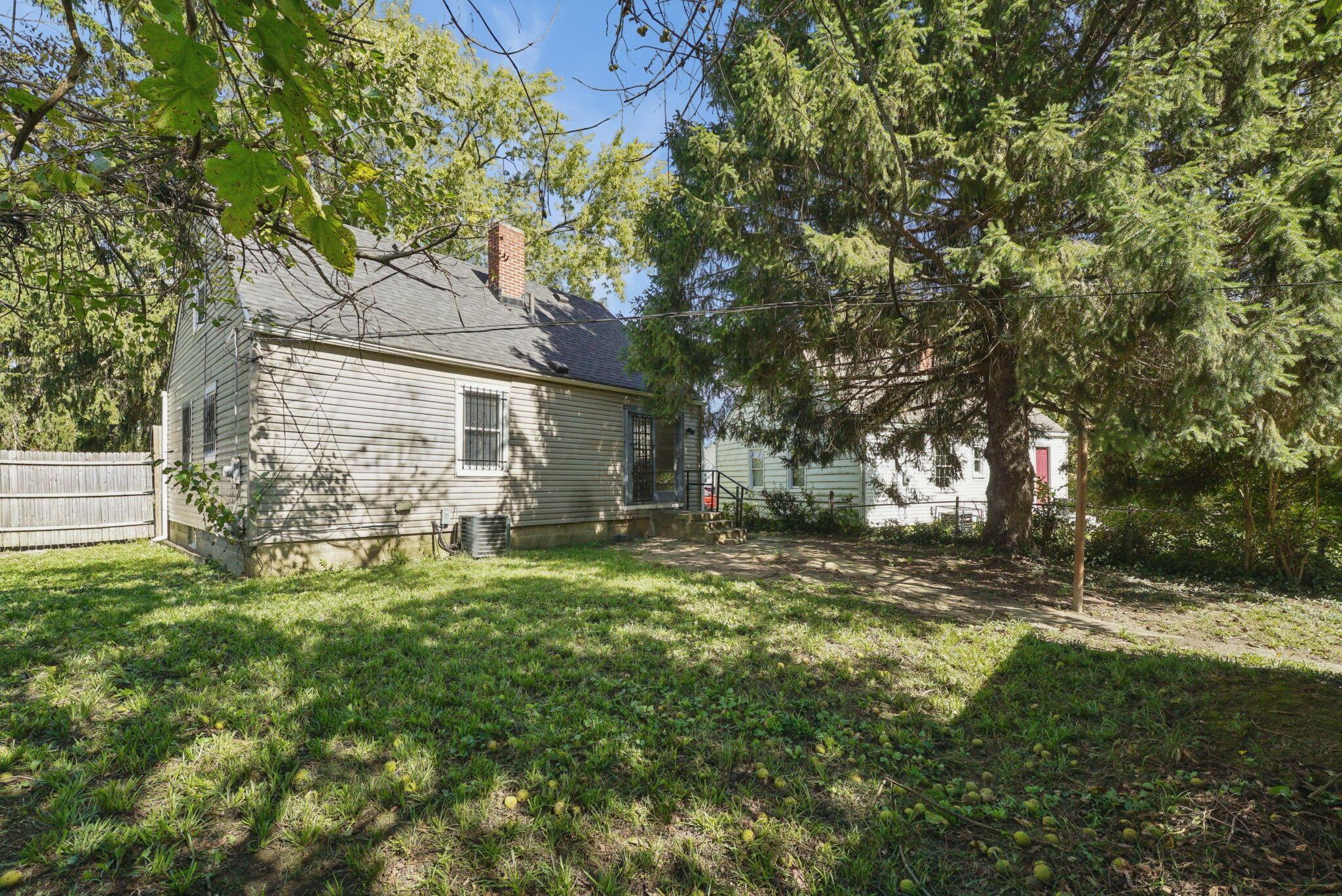 1935 Republic Avenue Property Photo 32