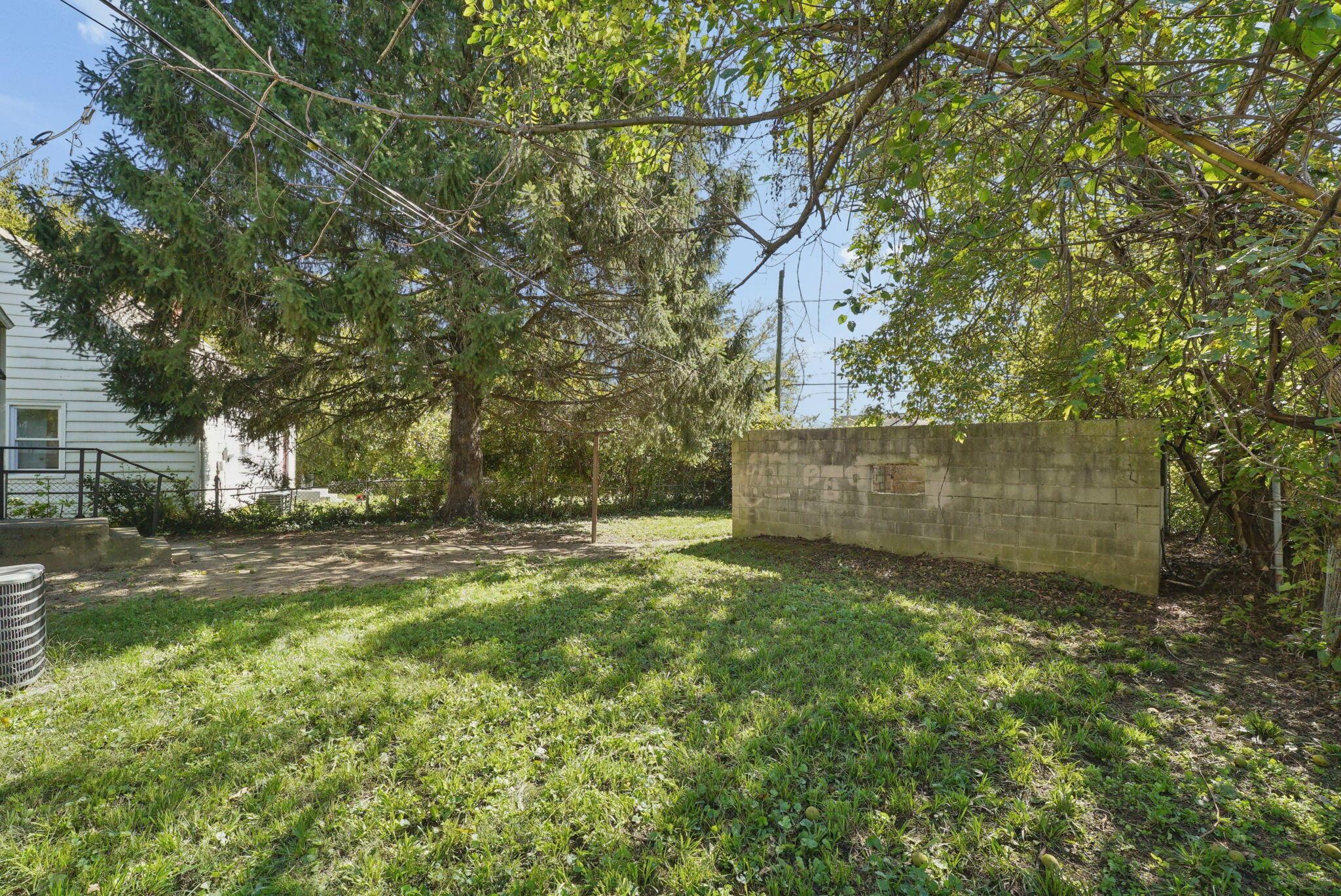 1935 Republic Avenue Property Photo 34