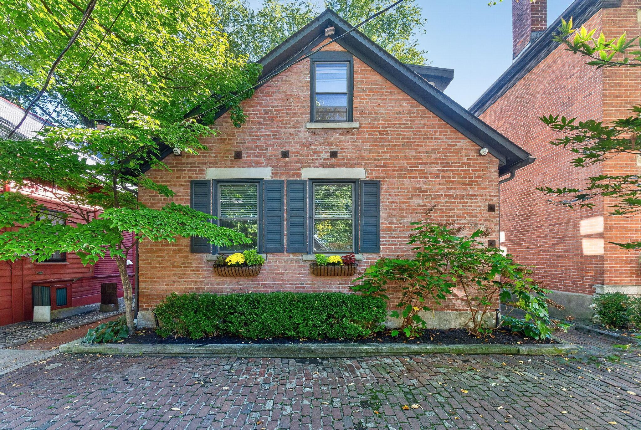 752 City Park Avenue Property Photo 1